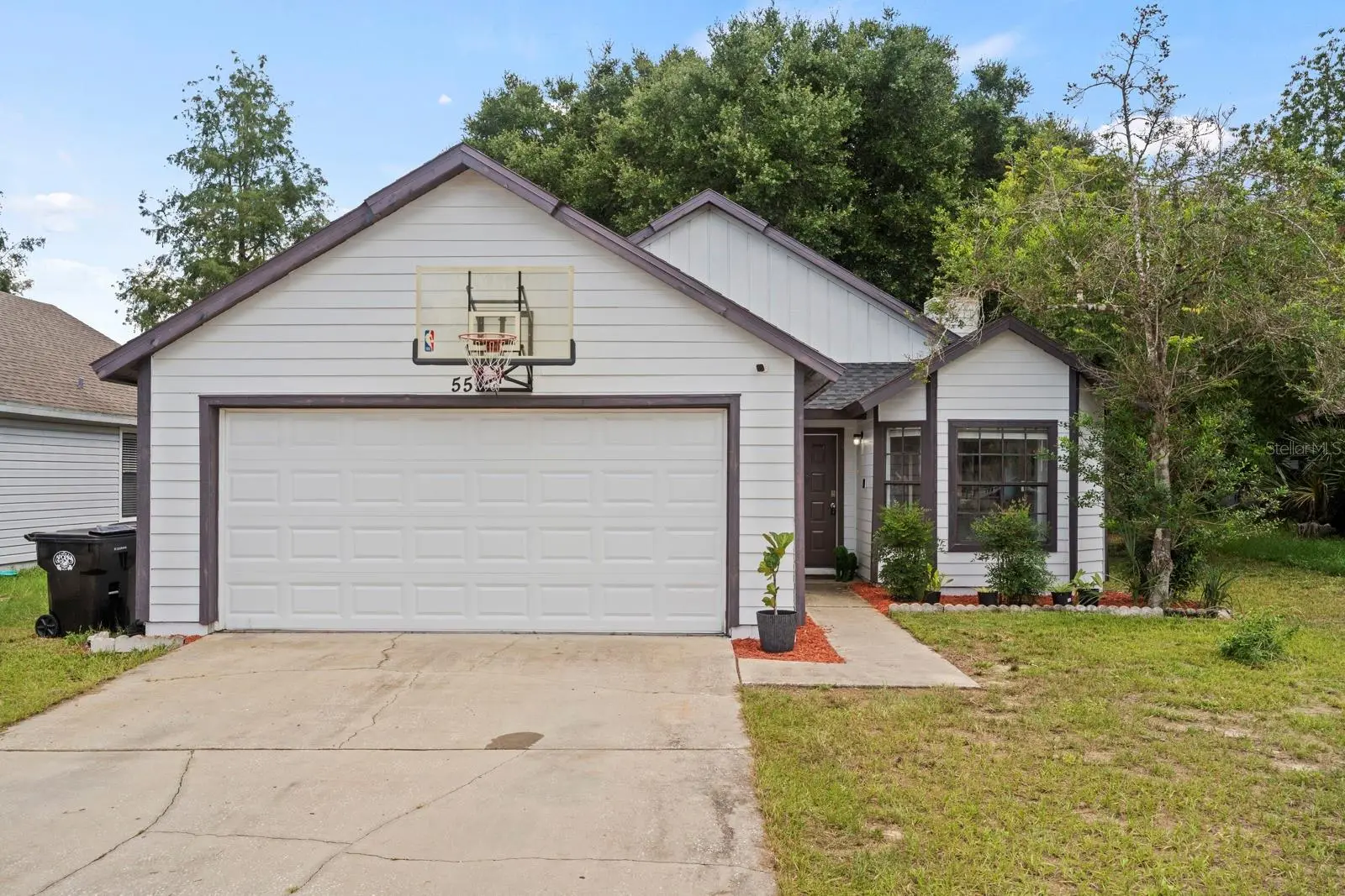 555 Swallow Court, FL