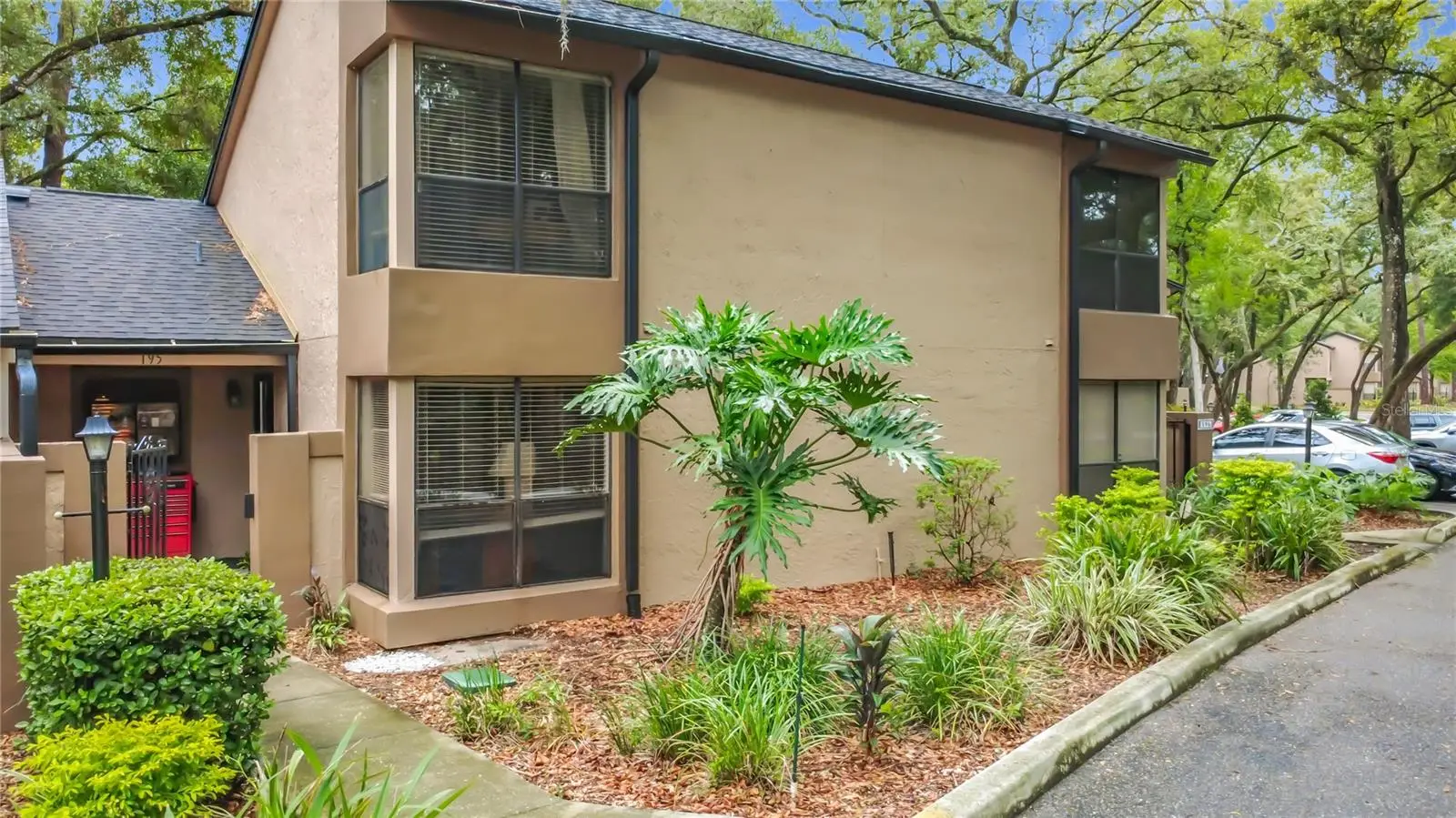 940 Douglas Avenue, FL