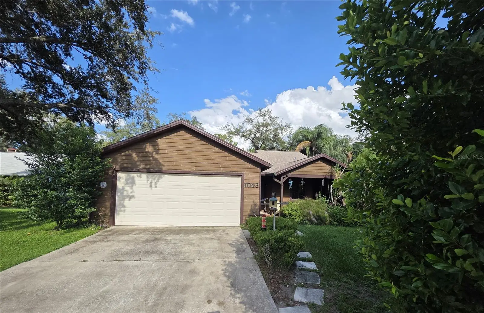 1043 Lommler Street, FL