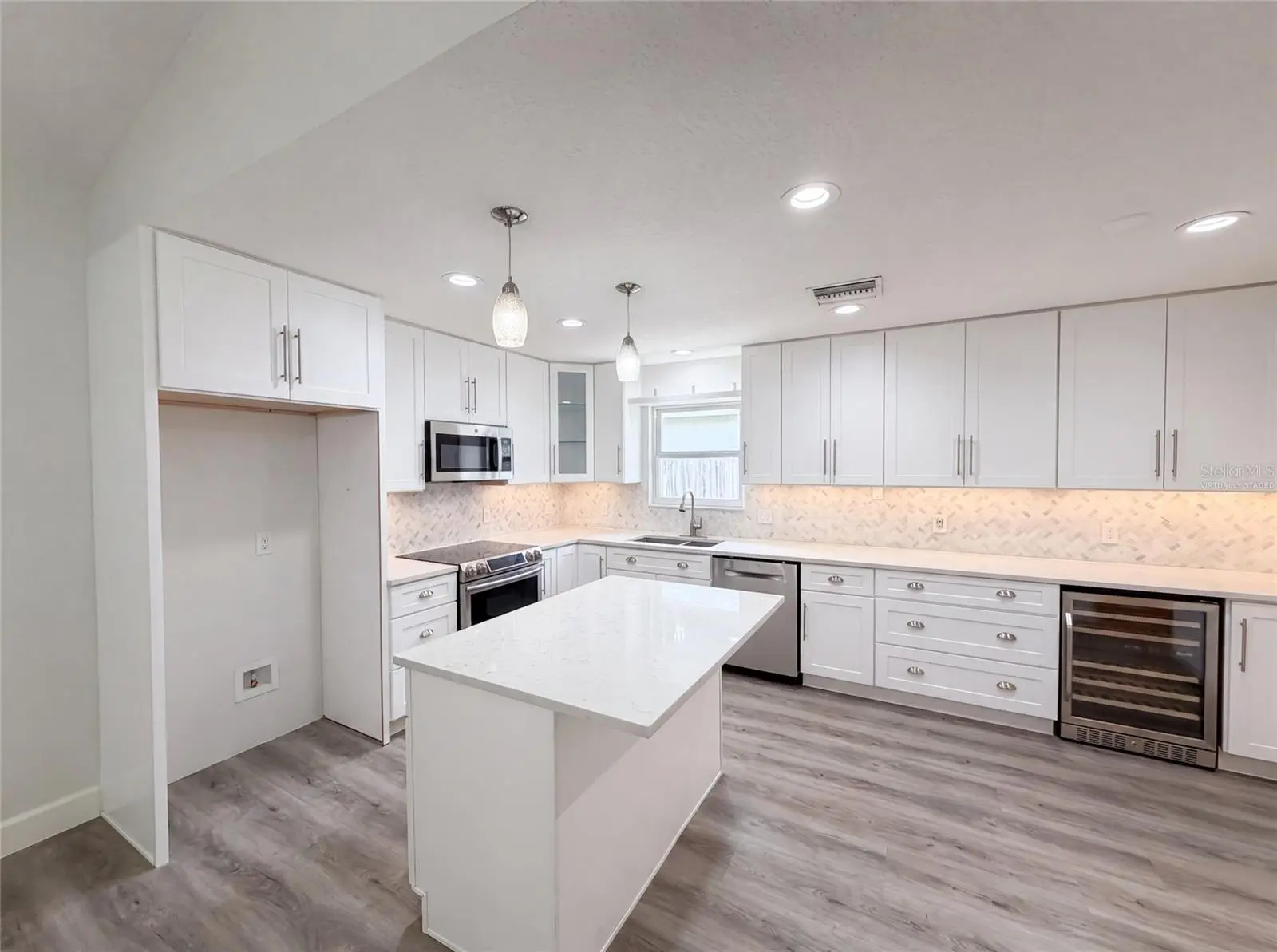 1340 Sassafras Avenue, FL