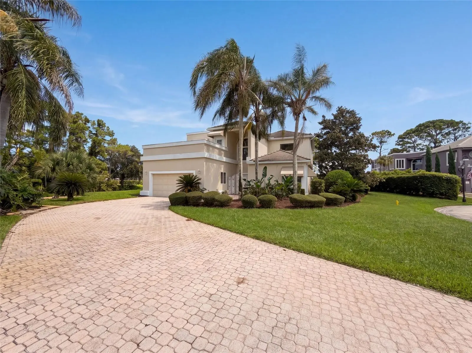 24 Bay Pointe Drive, FL