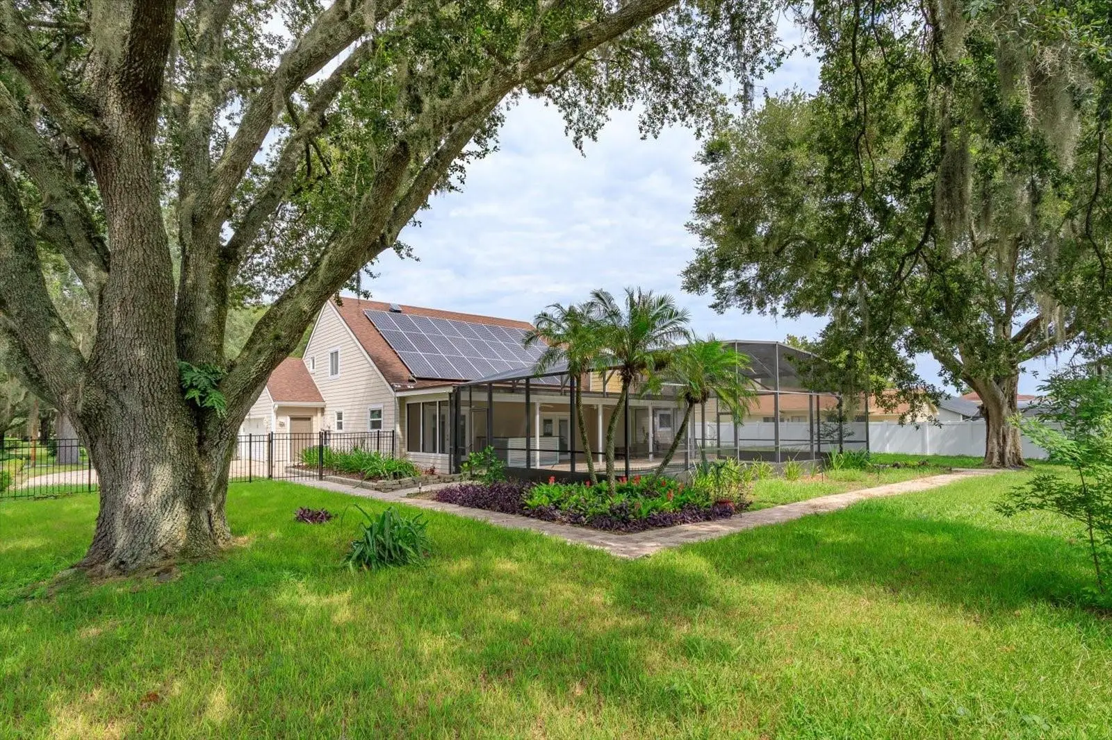 4951 Courtland Loop, FL
