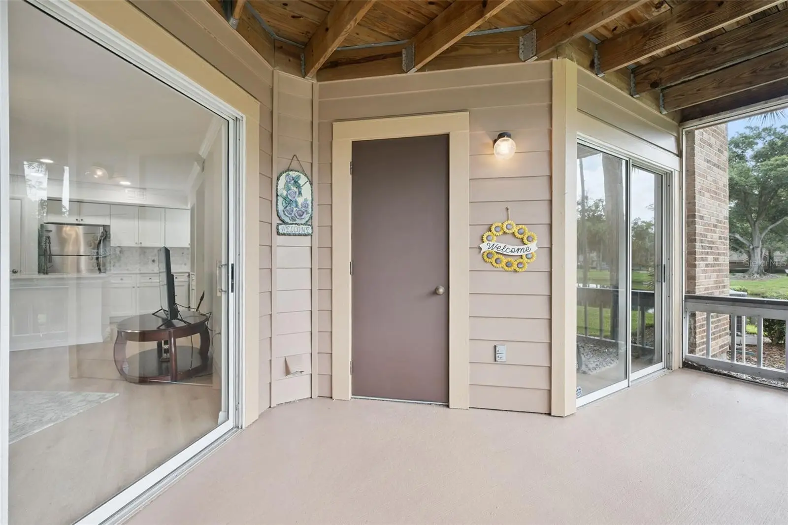 470 Pin Oak Place, FL