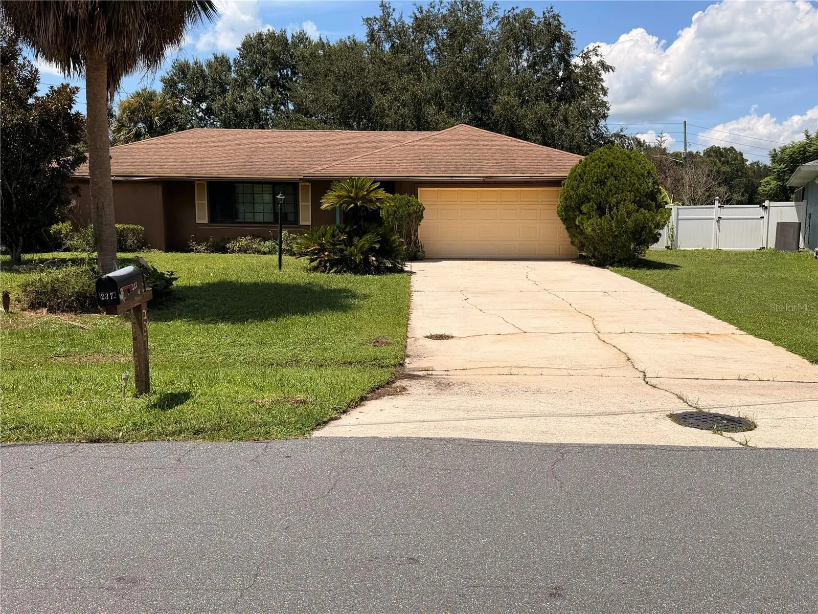 237 Cranbrook Drive, FL