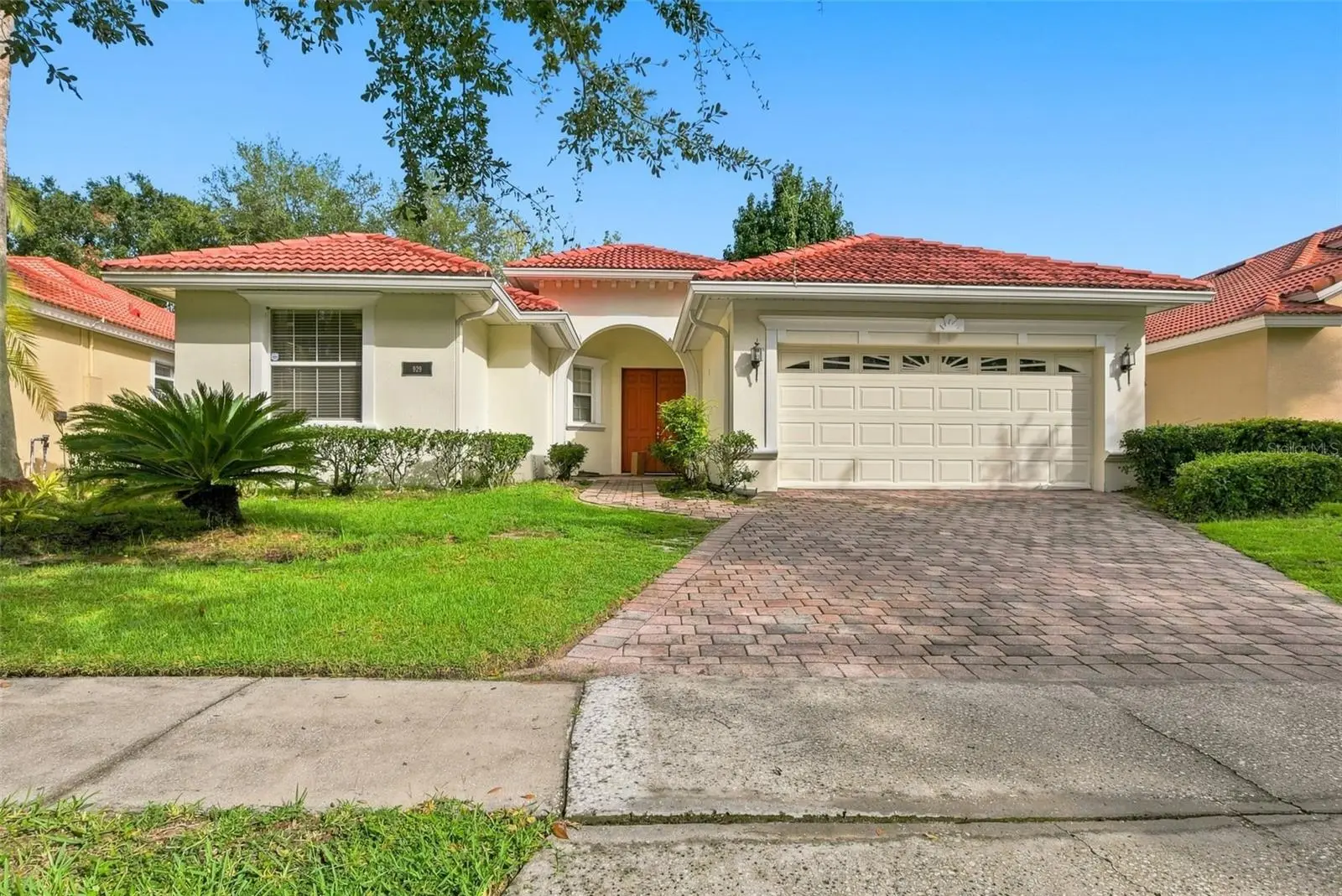929 Lascala Drive, FL