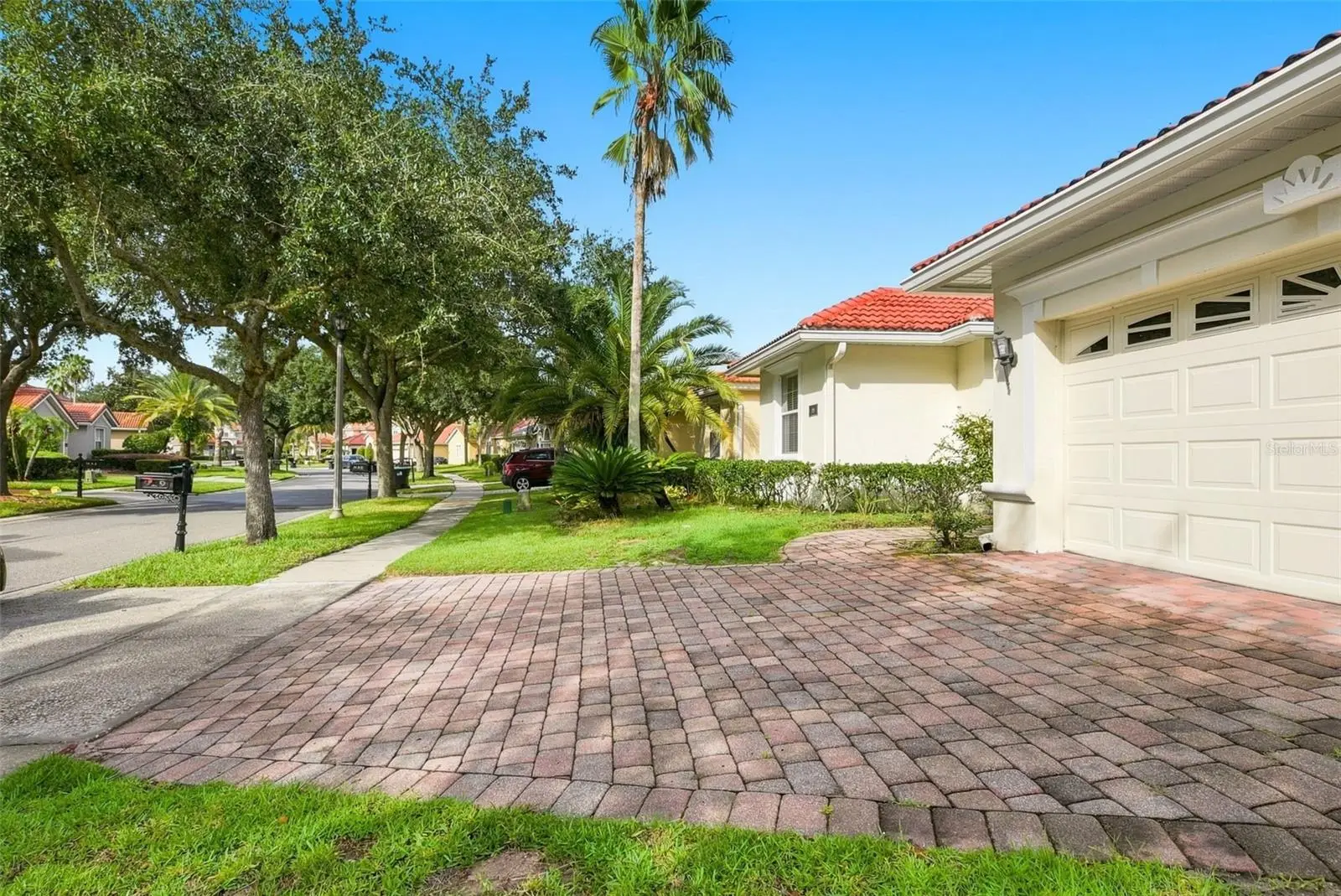 929 Lascala Drive, FL
