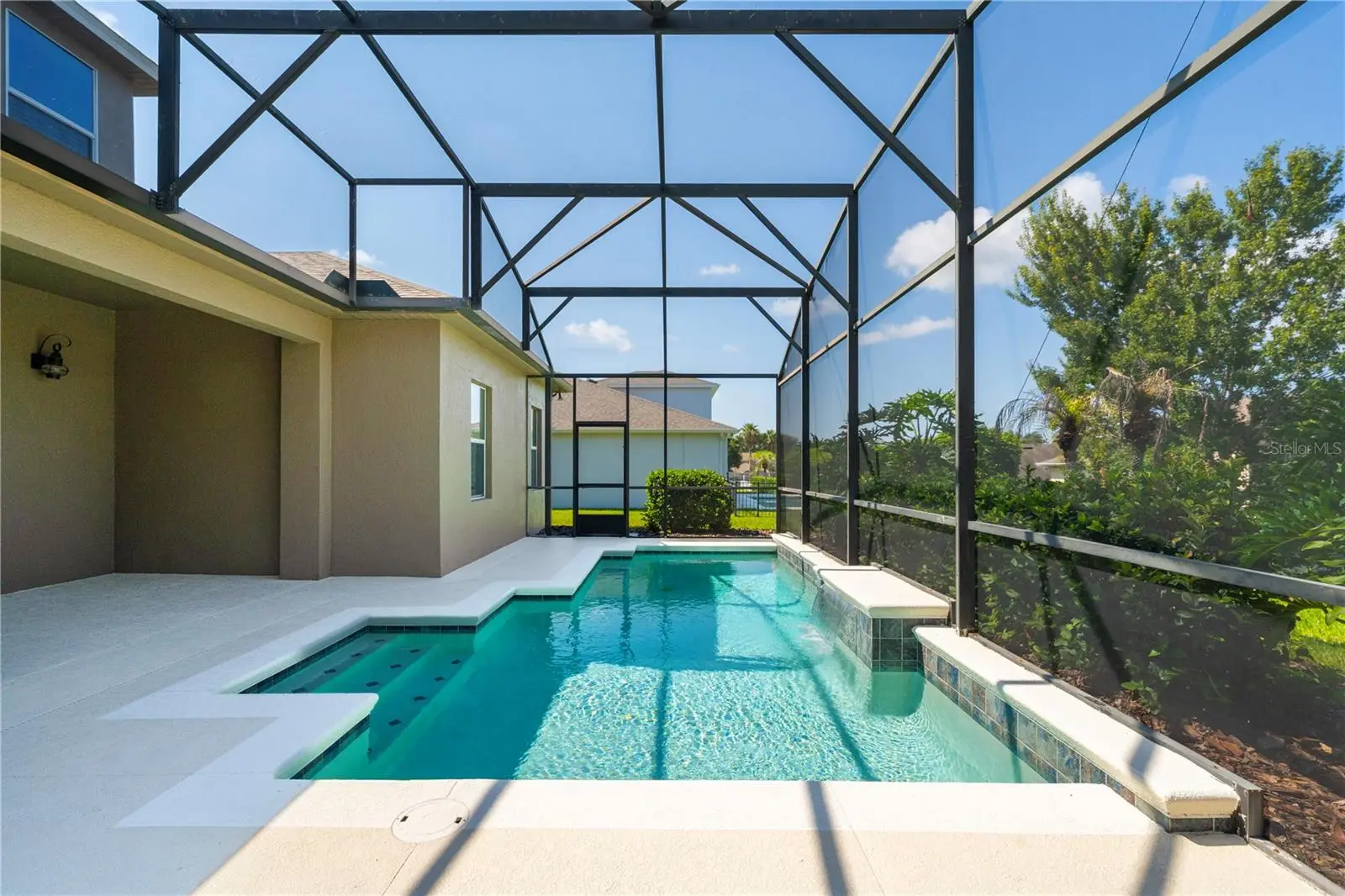 2202 Redmark Lane, FL
