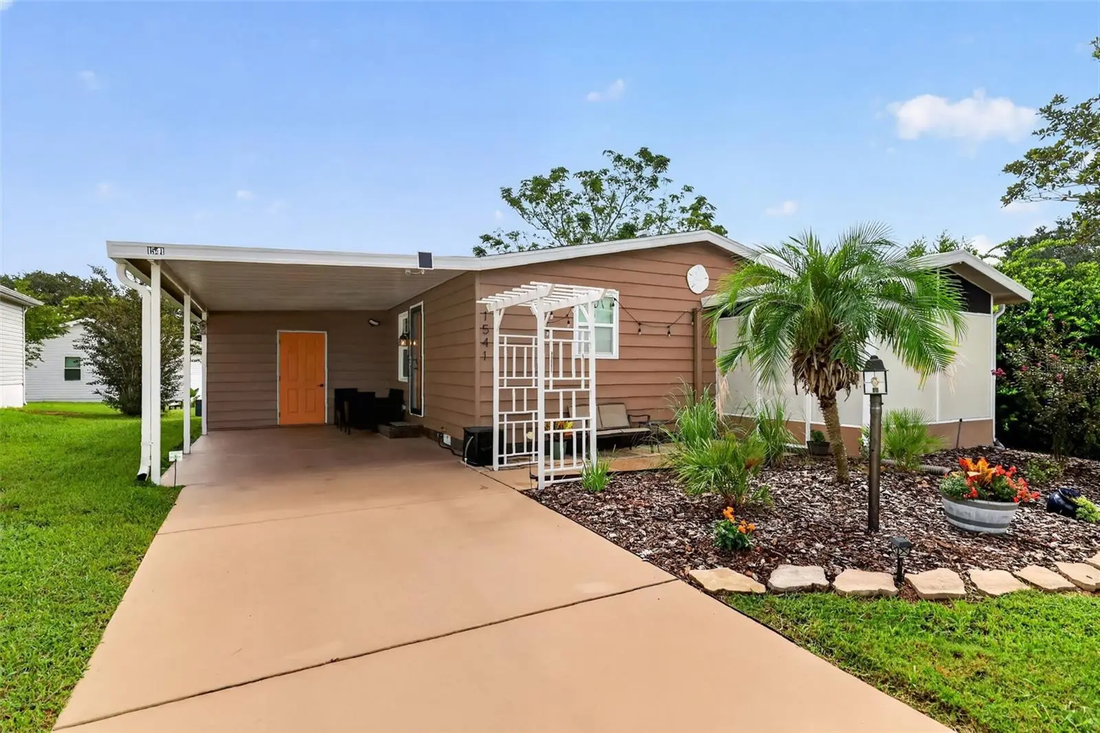 1541 Doral Circle, FL