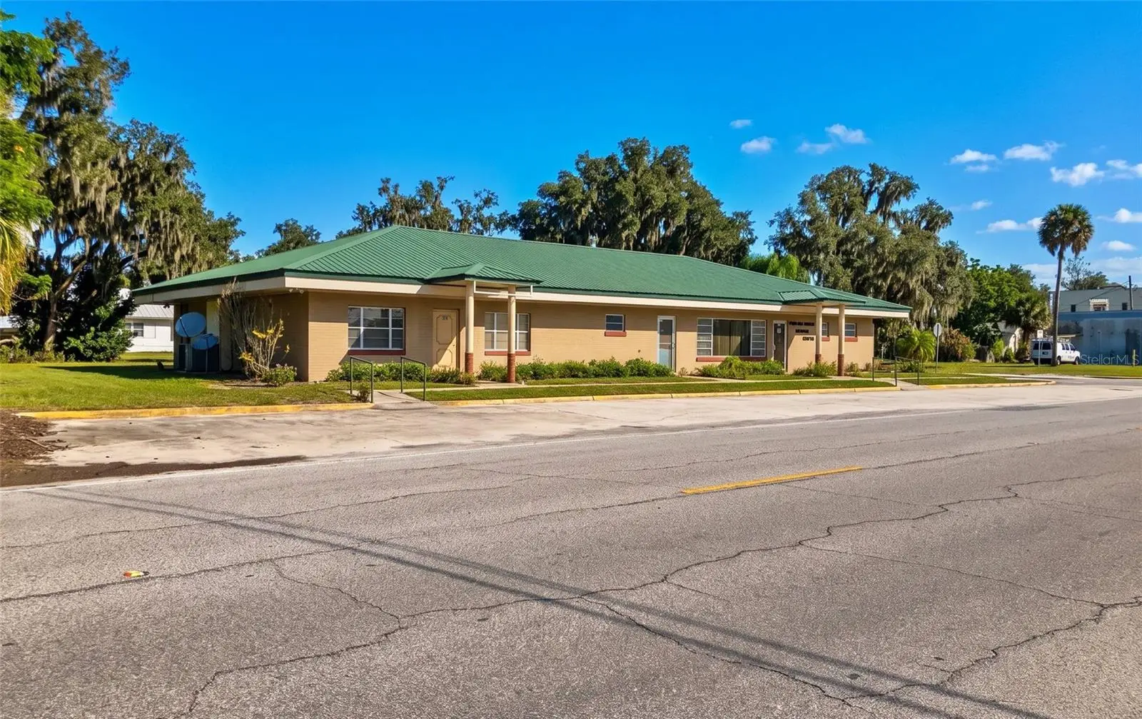 302 Main Street, FL