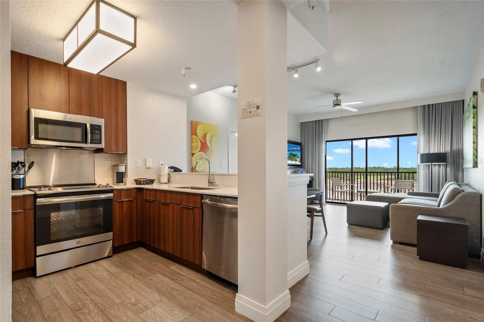 14501 Grove Resort Avenue, FL