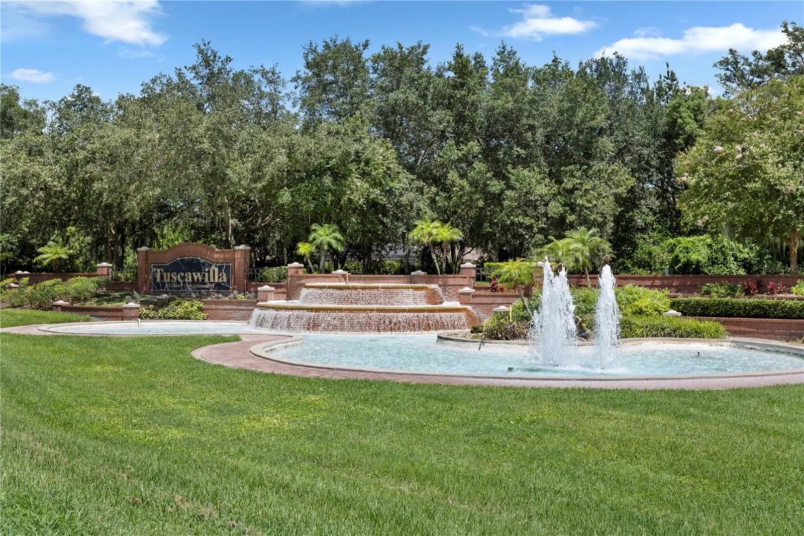 1388 Yellow Pine Court, FL