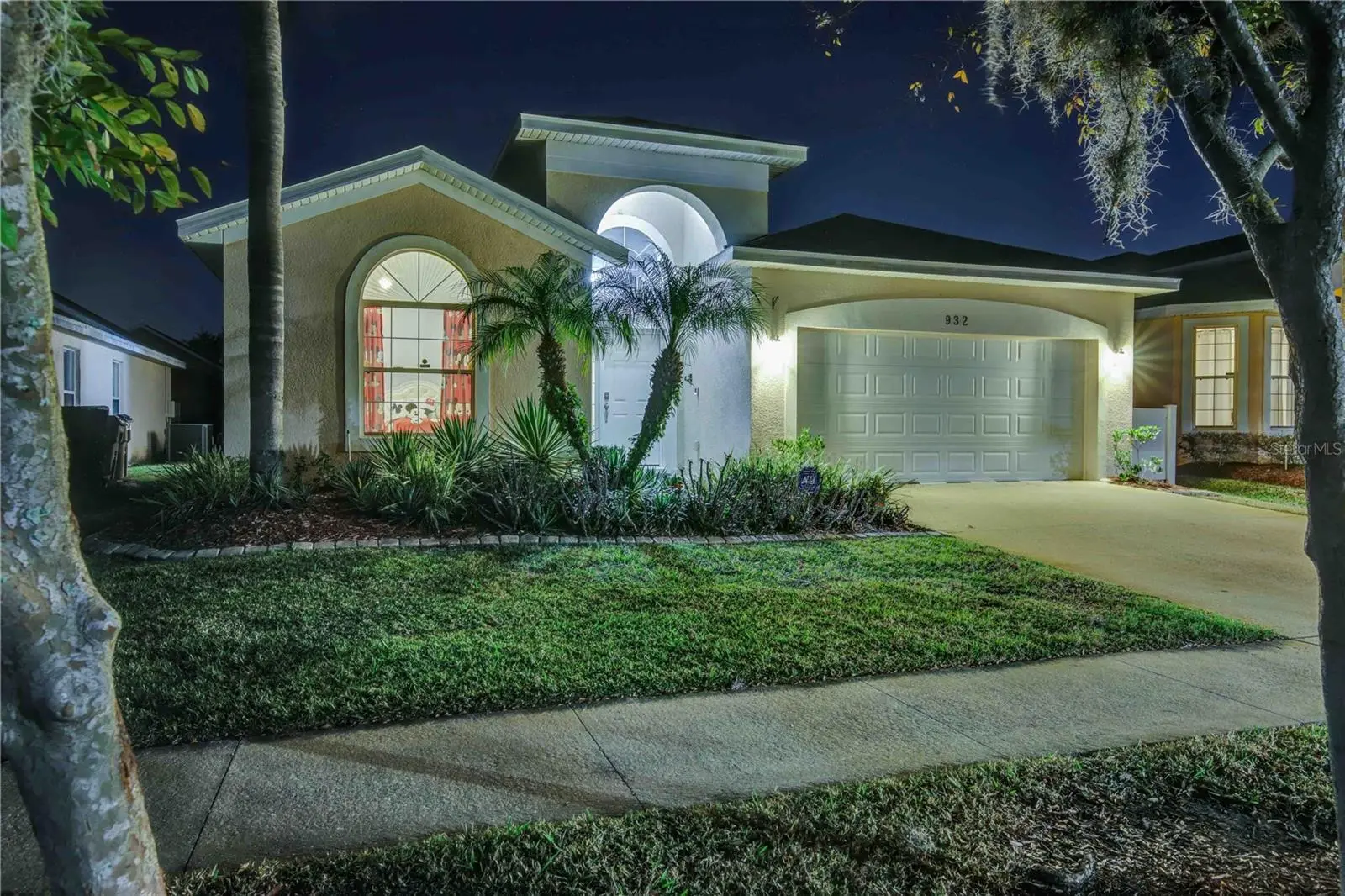 932 Emerald Green Court, FL