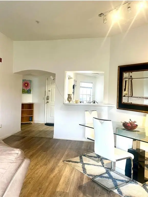 7360 Westpointe Boulevard, FL