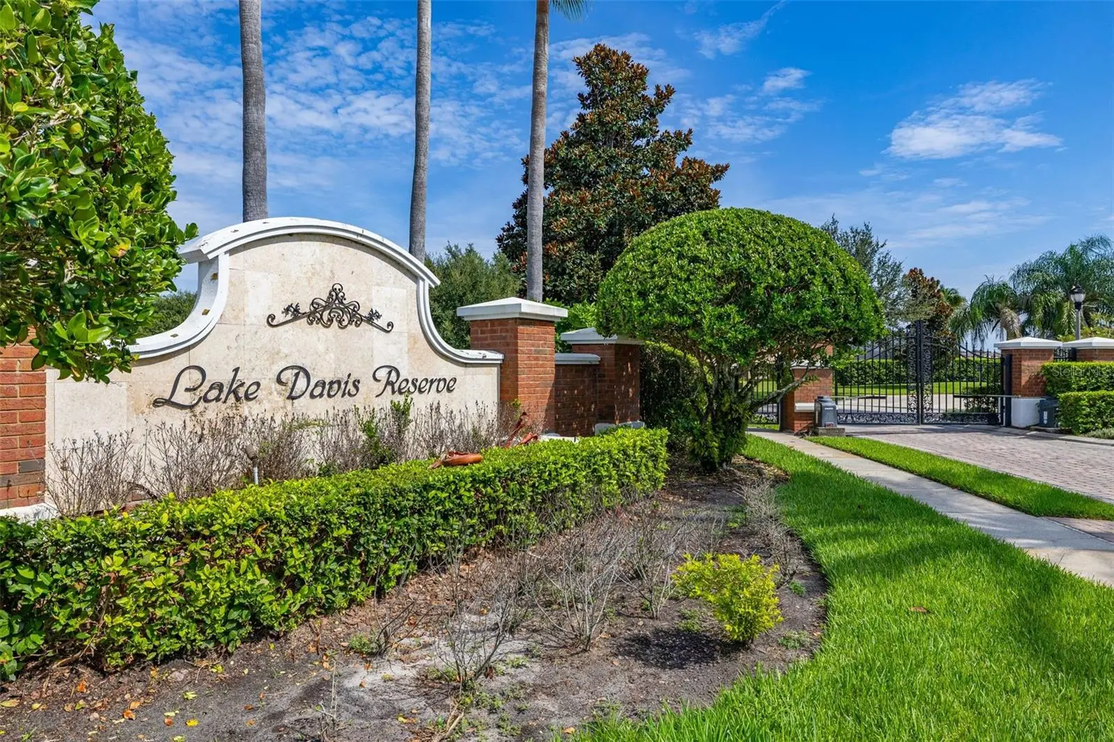 5526 Marleon Drive, FL