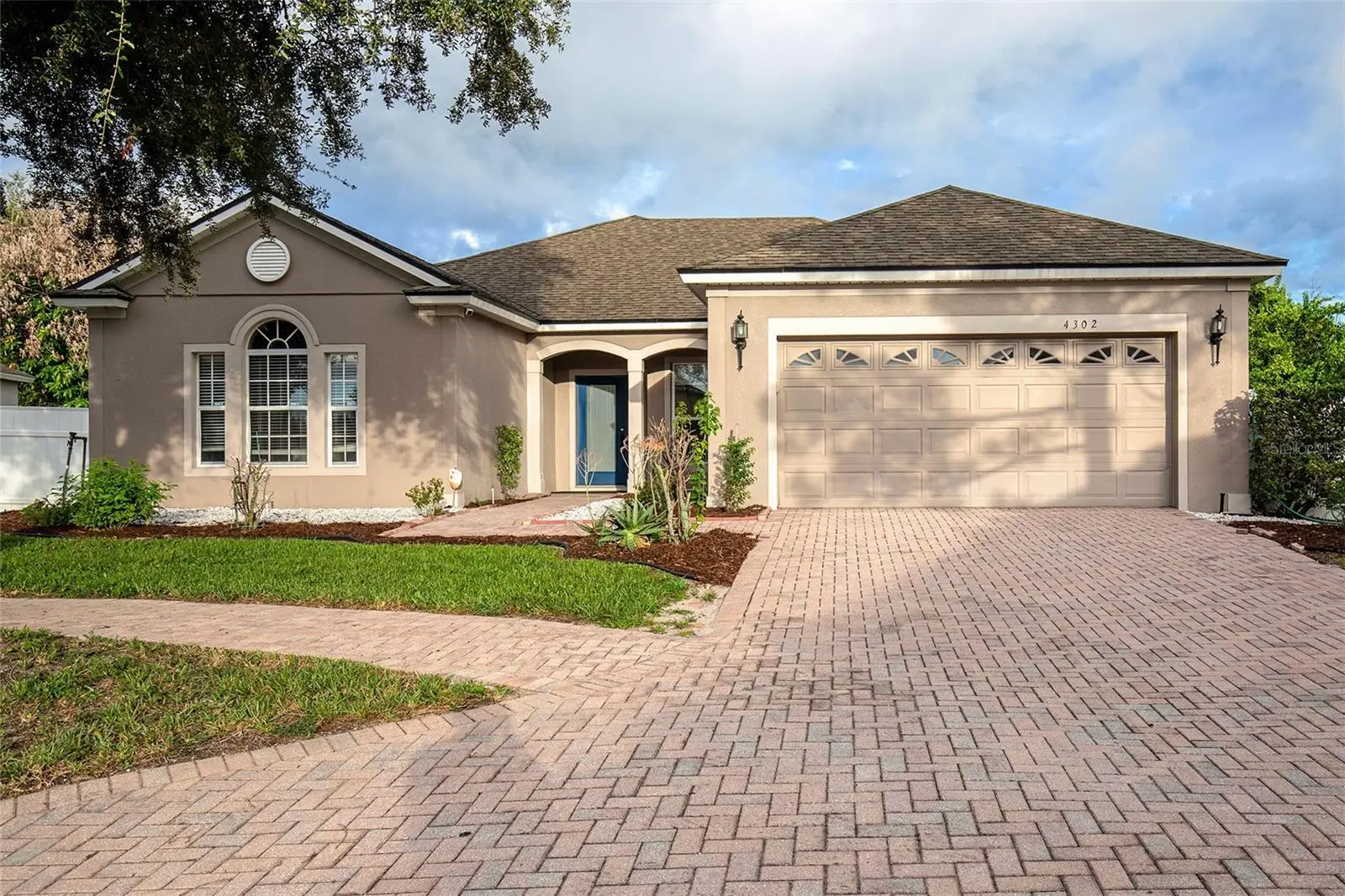 4302 Conroy Club Drive, FL