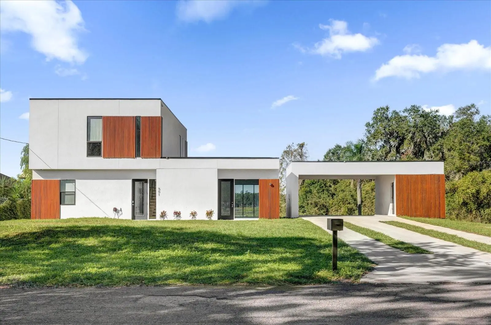501 Chastain Road, FL