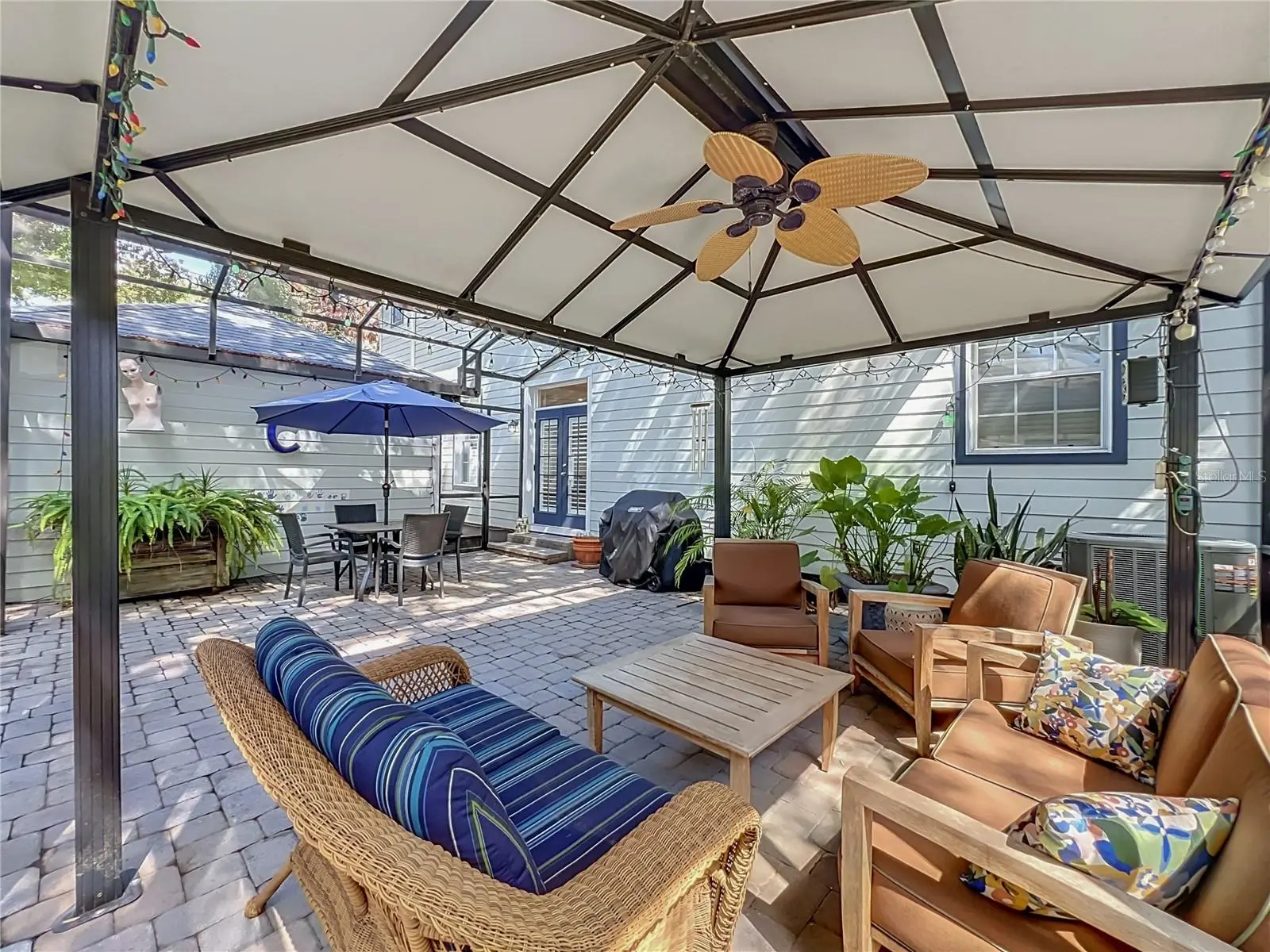 843 Altaloma Avenue, FL