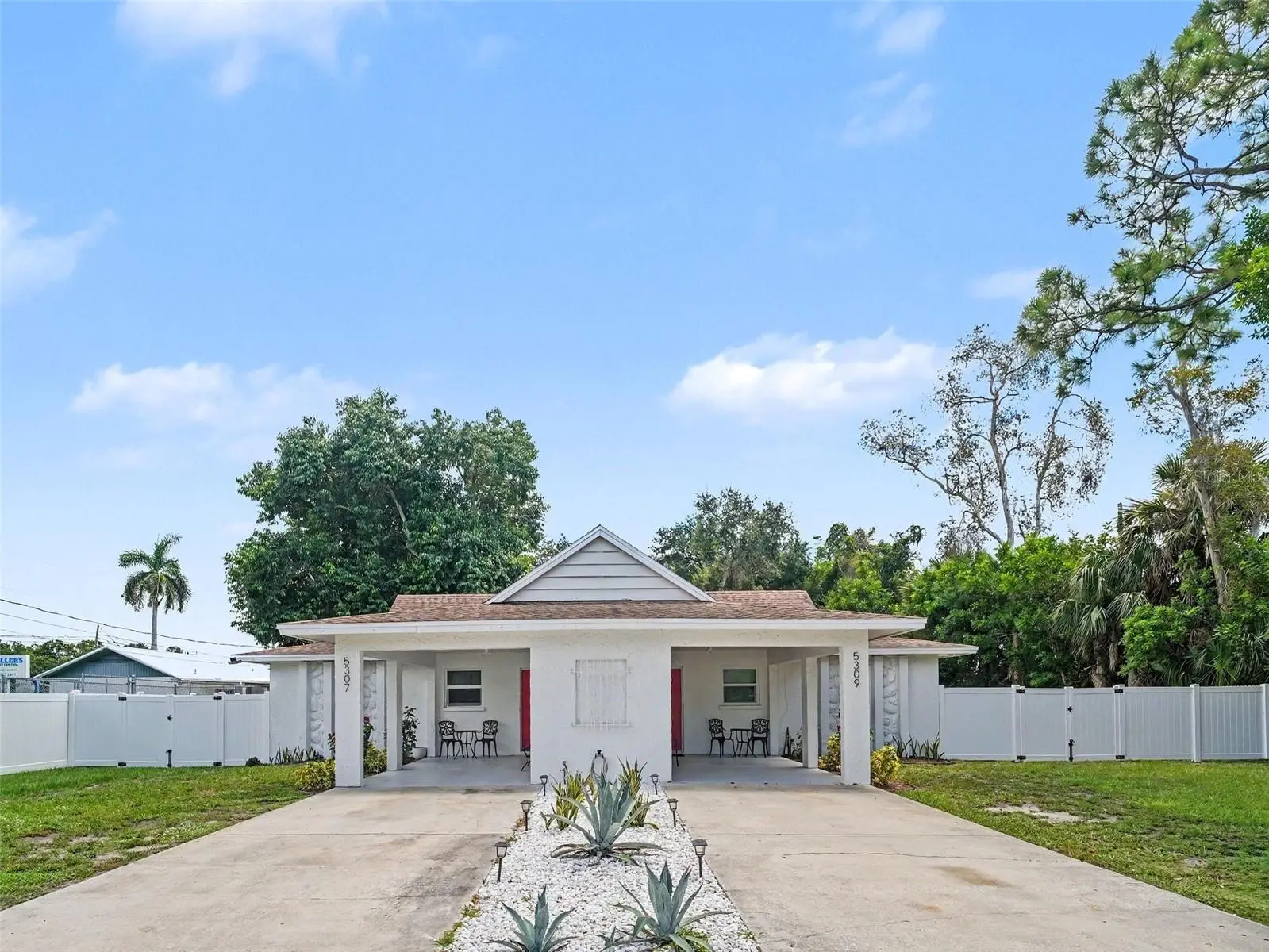 5307 16th Street, FL