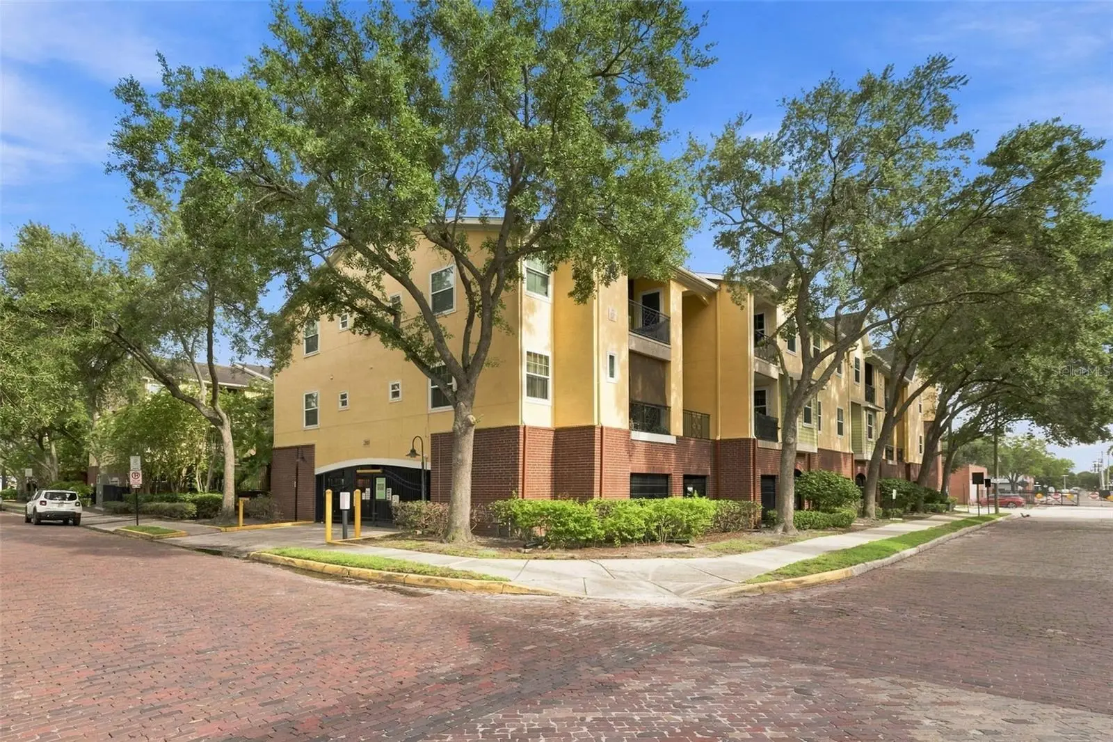 2010 Palm Avenue, FL