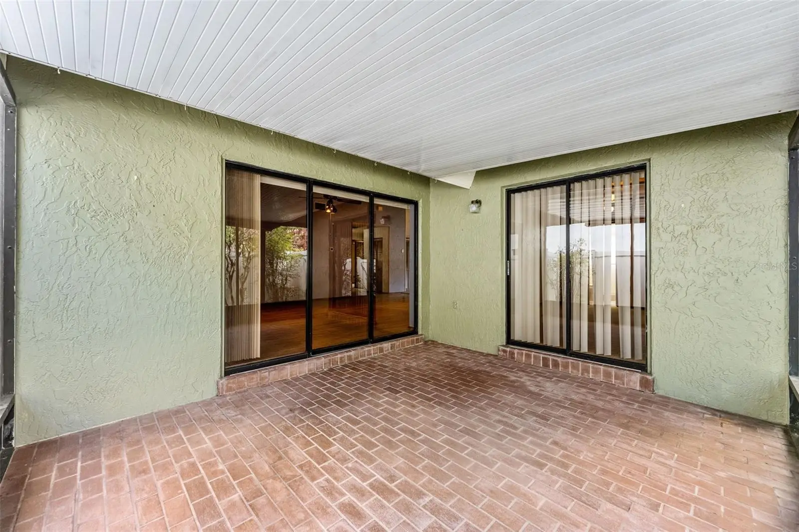 1452 King Court, FL
