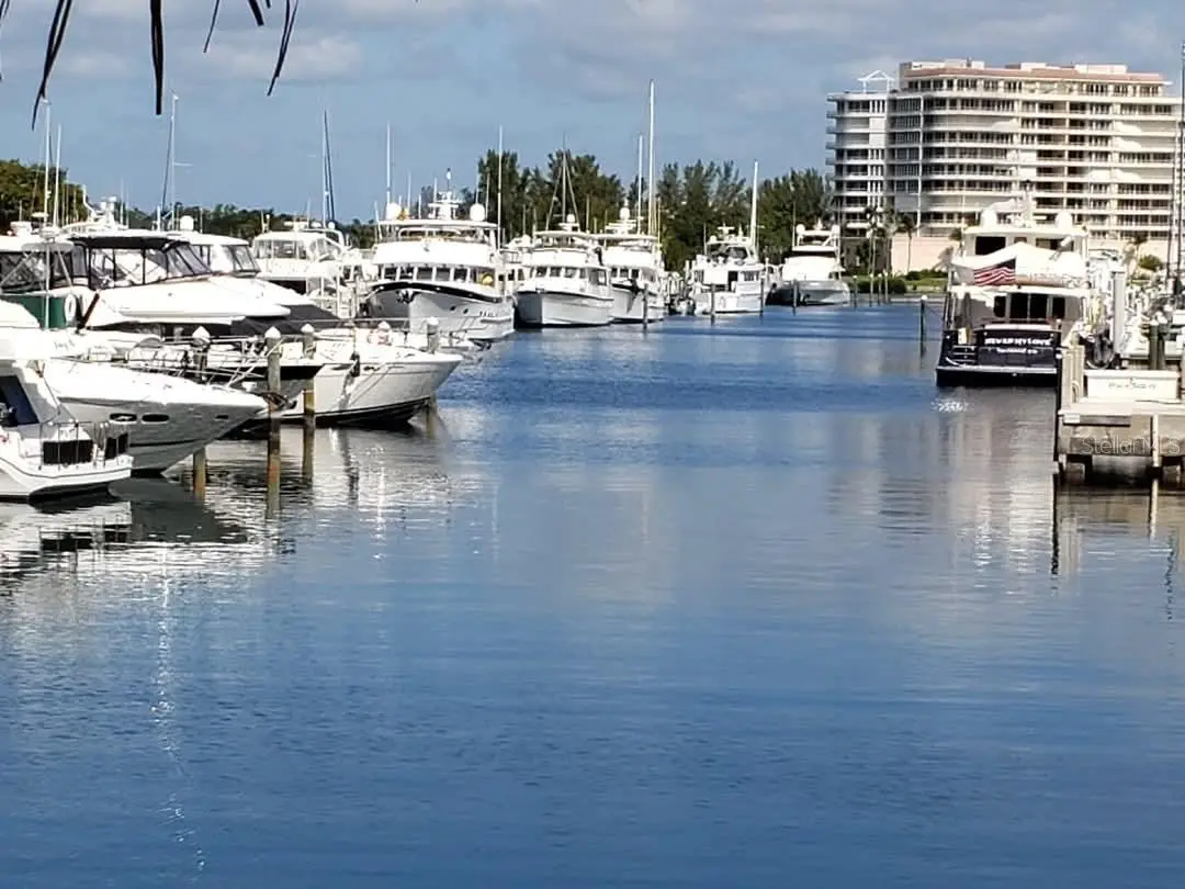 2600 Harbourside Drive, FL