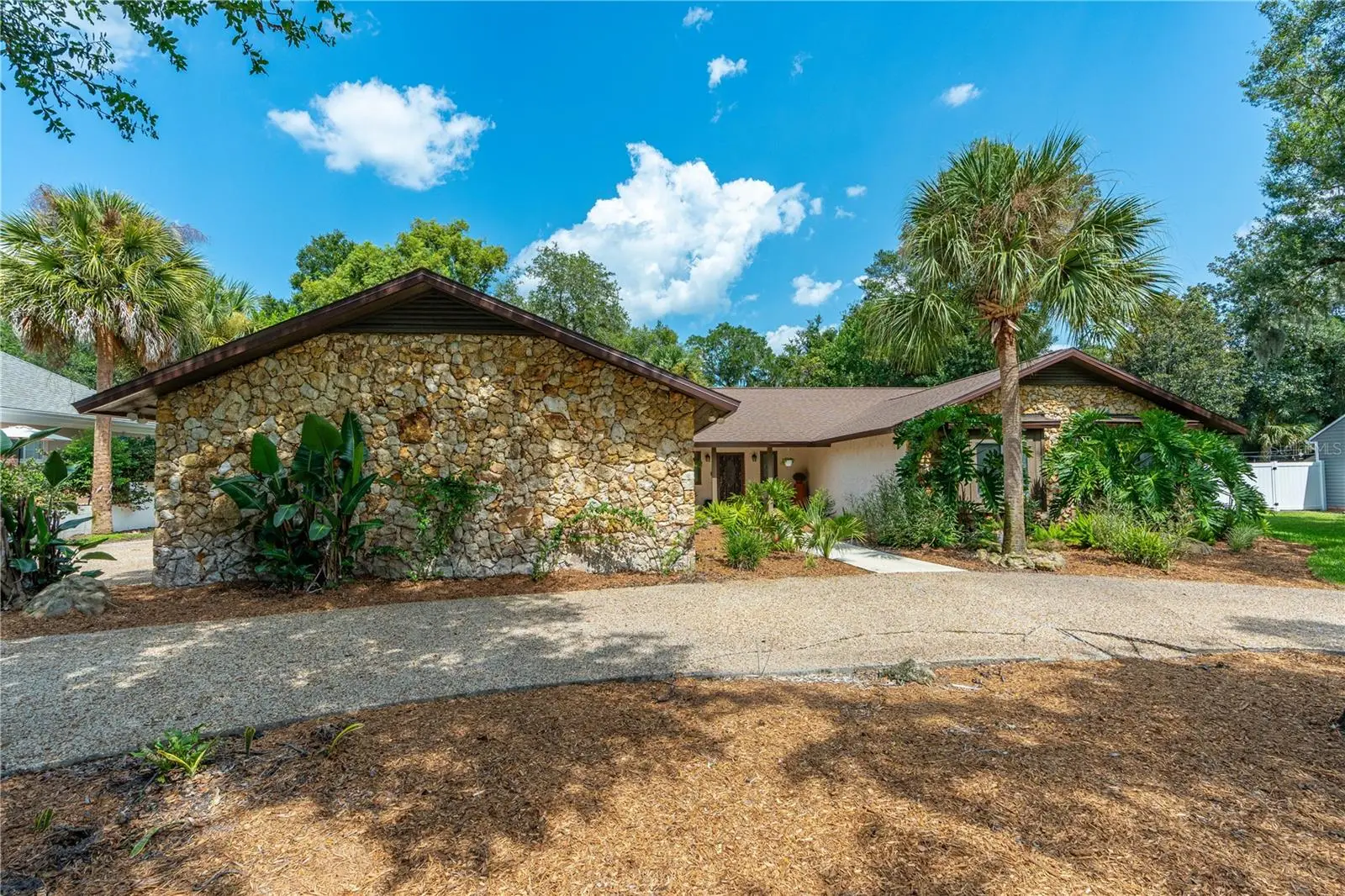 201 Rio Pinar Drive, FL