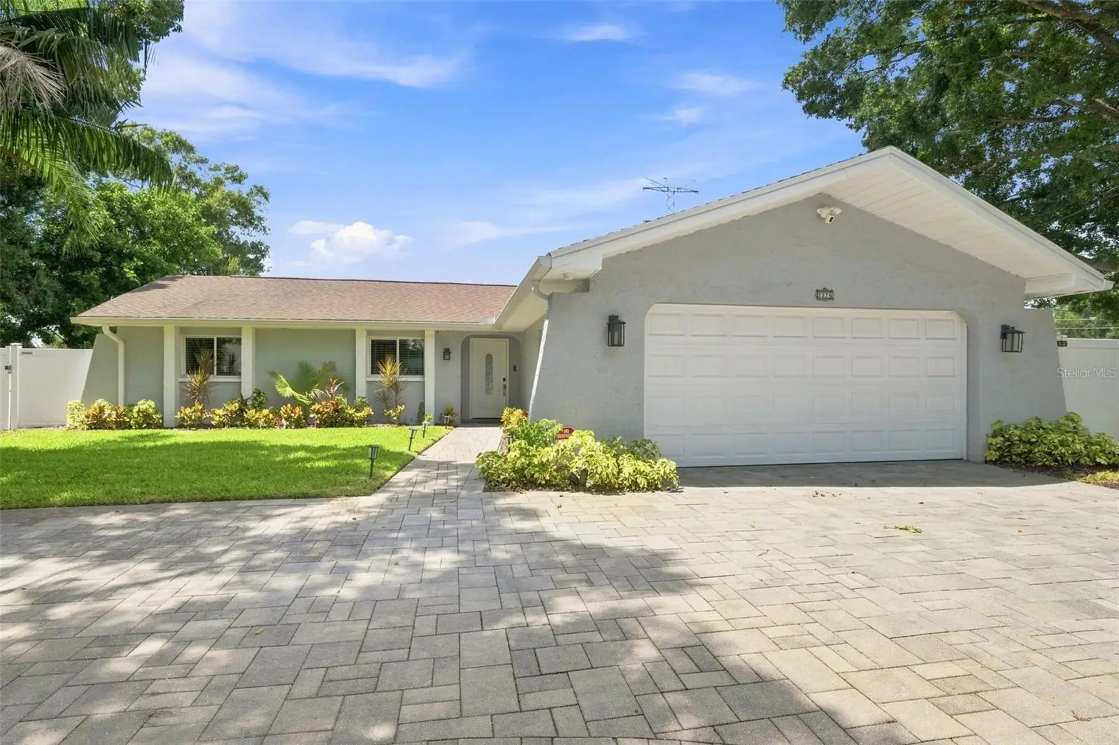 3276 Fox Hill Drive, FL