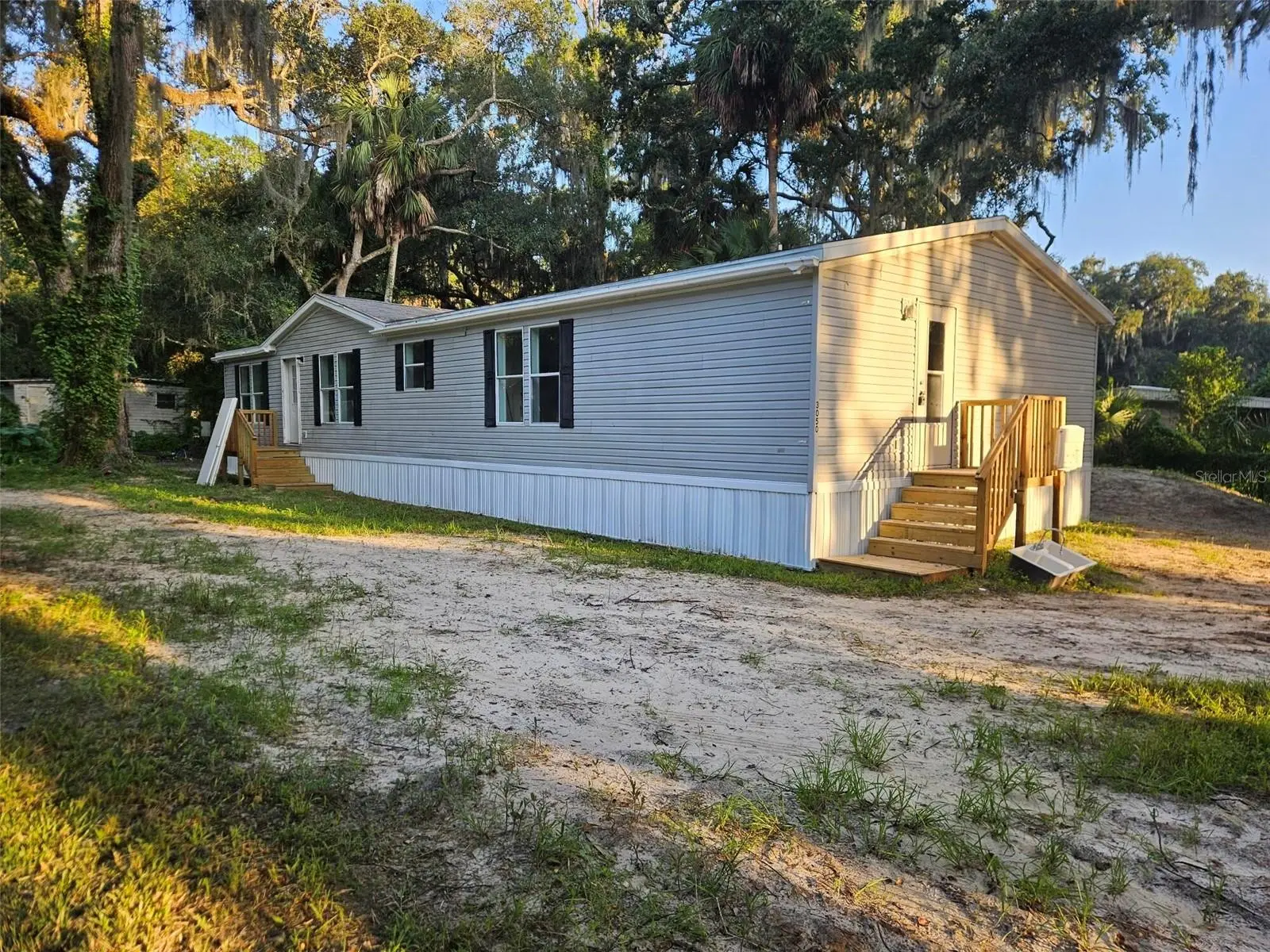 3050 Cr 418, FL