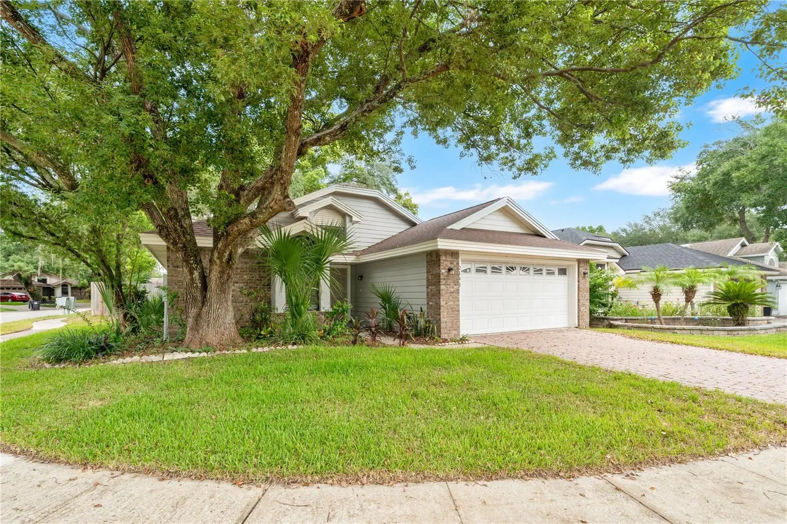 2141 Wekiwa Oaks Drive, FL