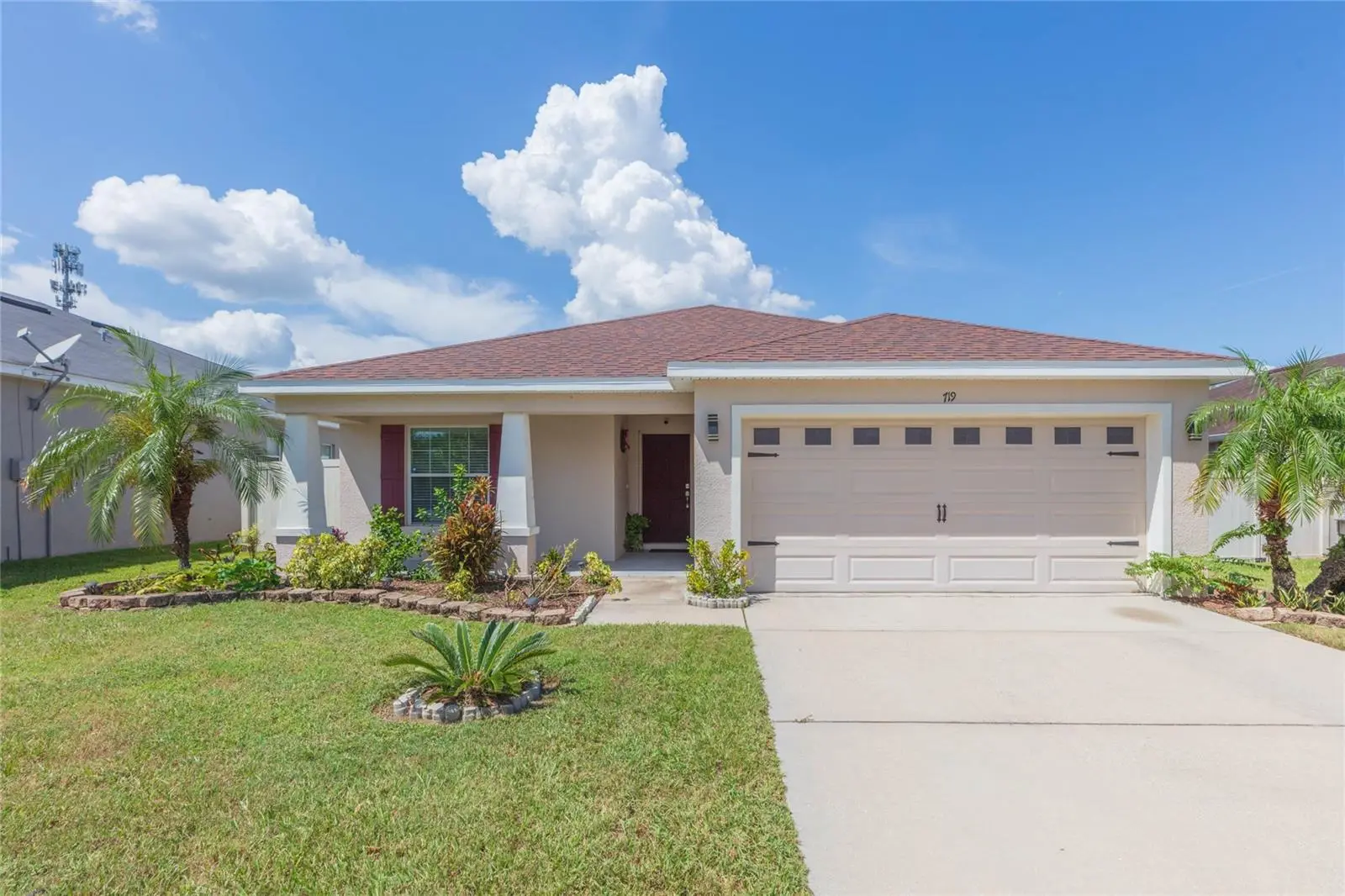 719 Vineyard Reserve Court, FL