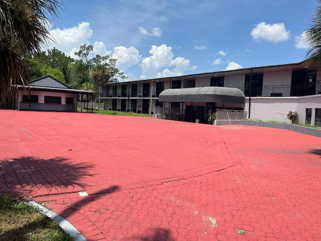 8421 Orange Blossom Trail, FL