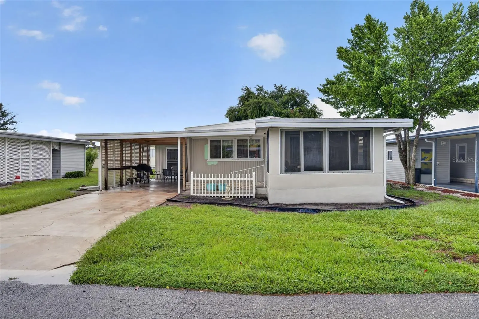 219 Paradise, FL