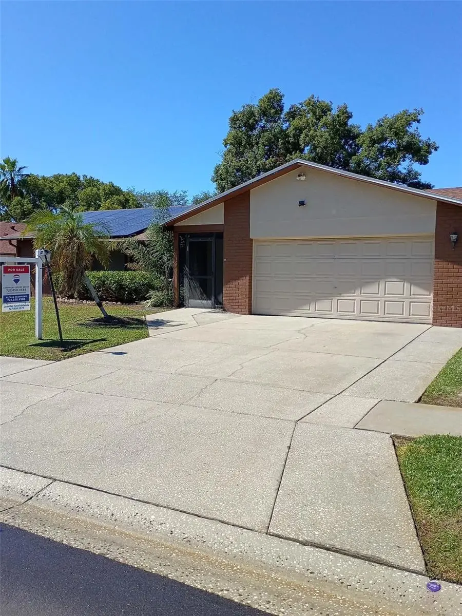914 Harbor Circle, FL