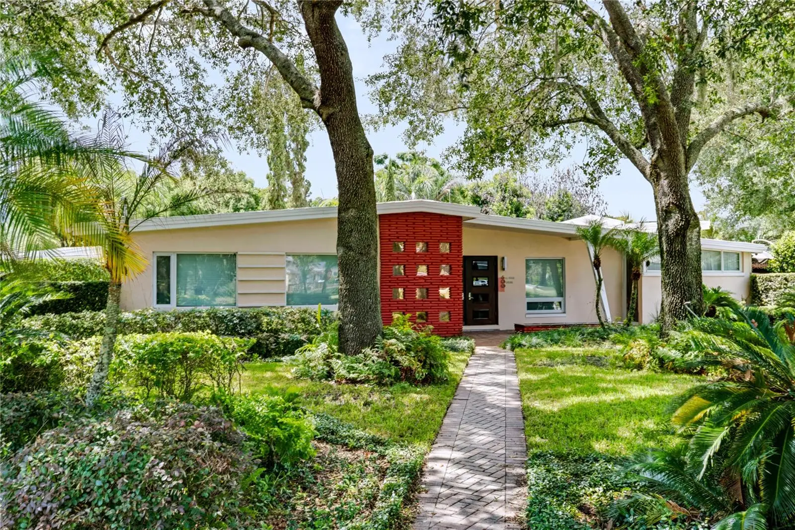 600 Mayfair Circle, FL