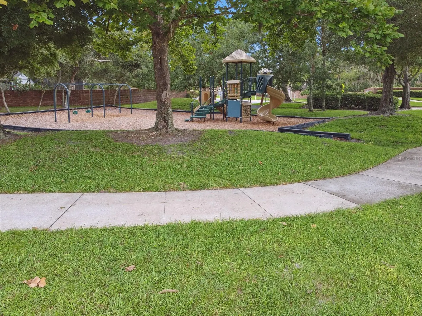 524 Longview Place, FL