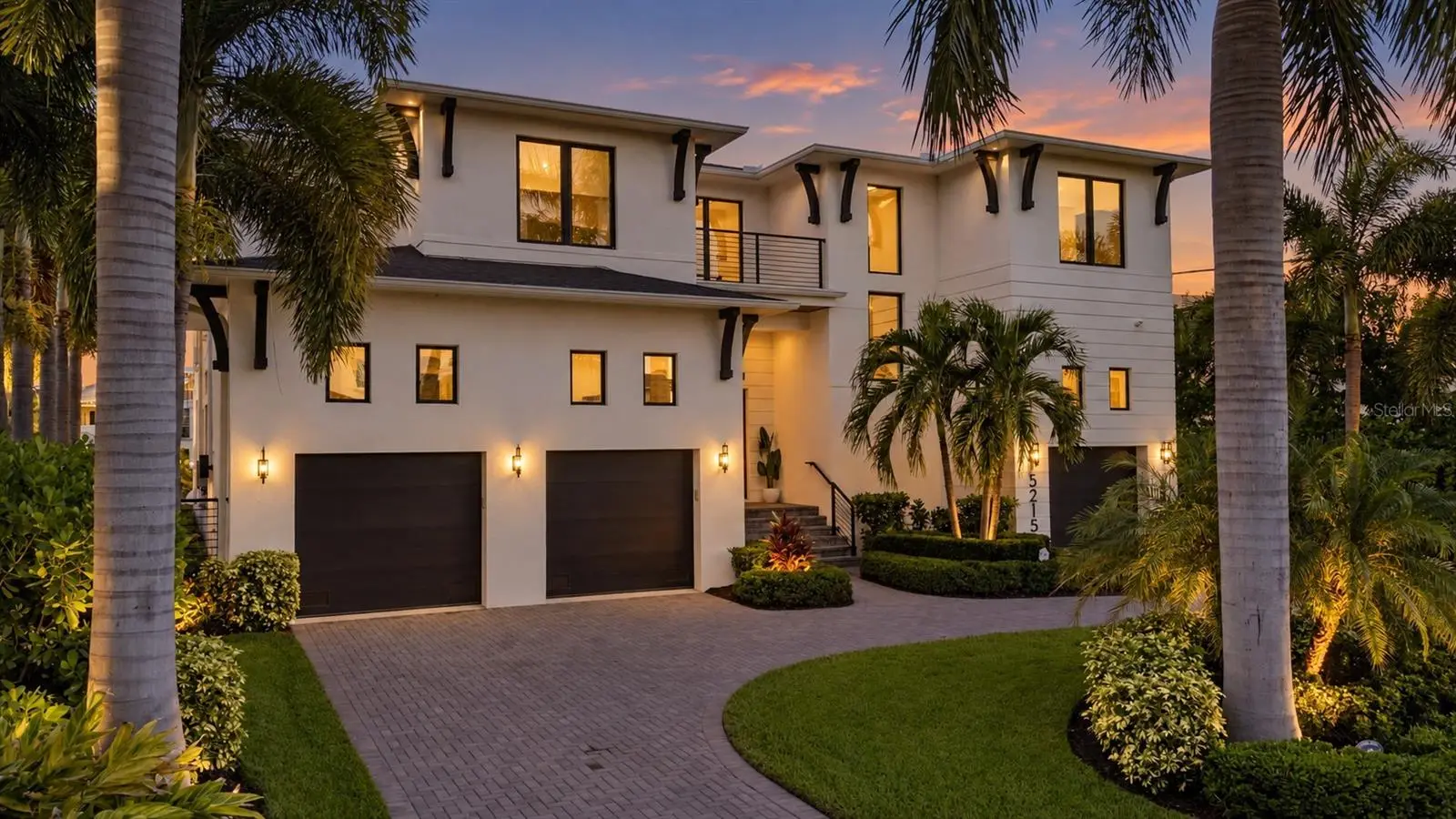 5215 Neptune Way, FL