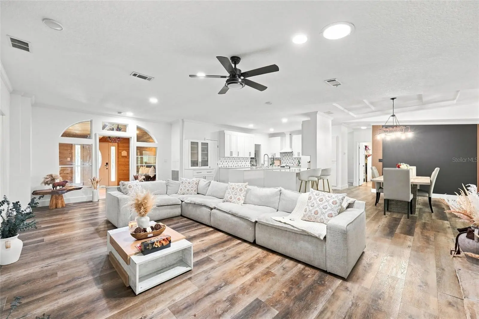 16111 Sunflower Trail, FL