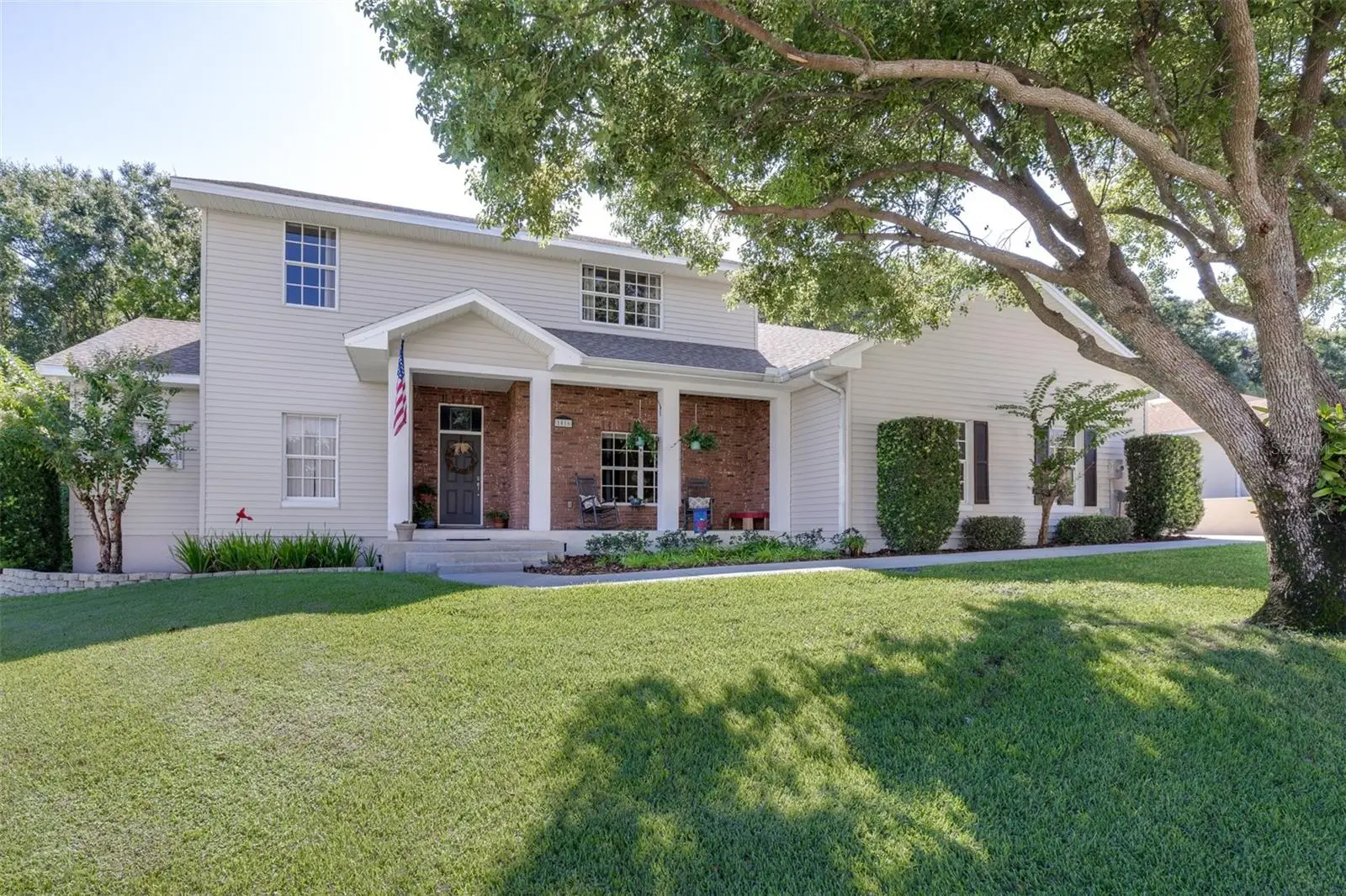 1016 Lake Mariam Drive, FL