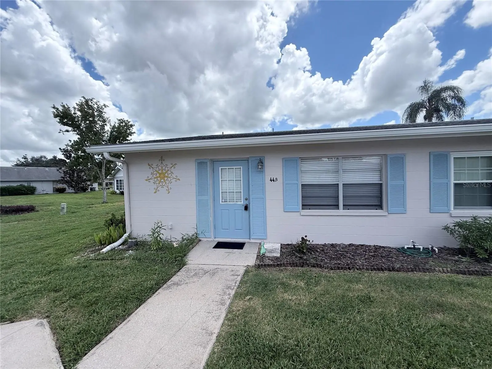 402 Dorchester Place, FL