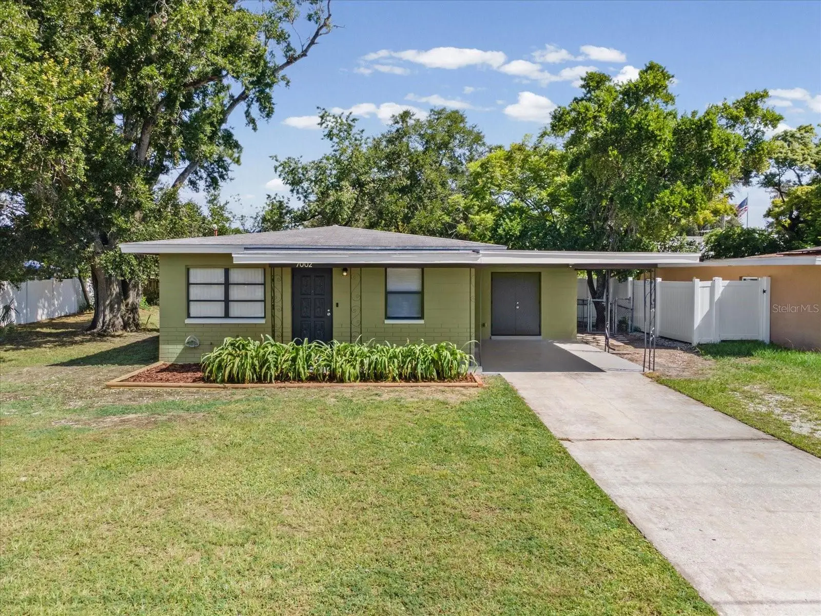 7002 Thrasher Drive, FL
