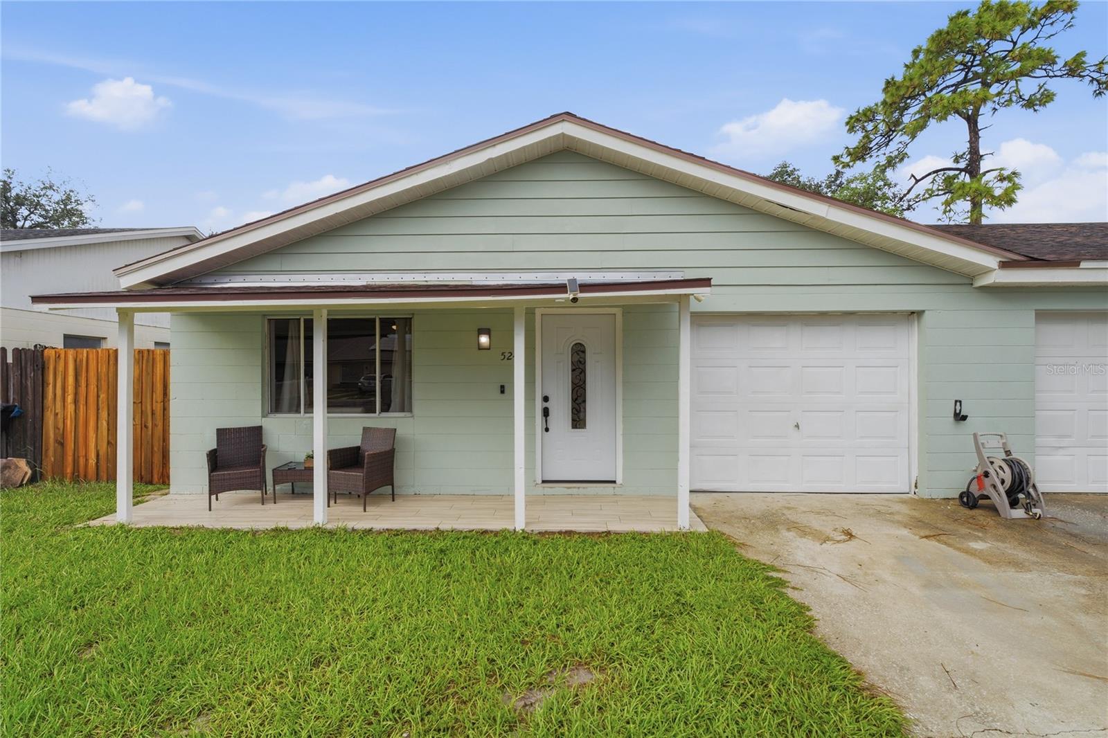 524 Pigeon Cir, FL