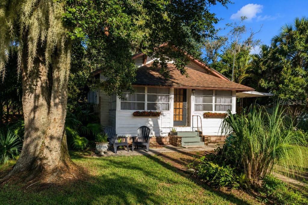 7427 Chapel Avenue, FL
