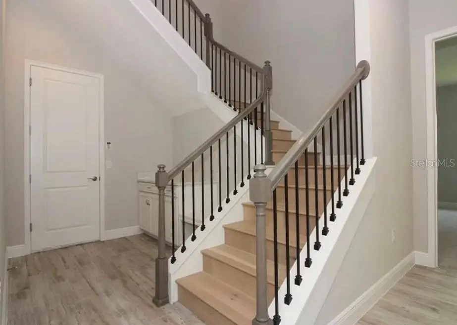 2512 Diamond Ridge Court, FL