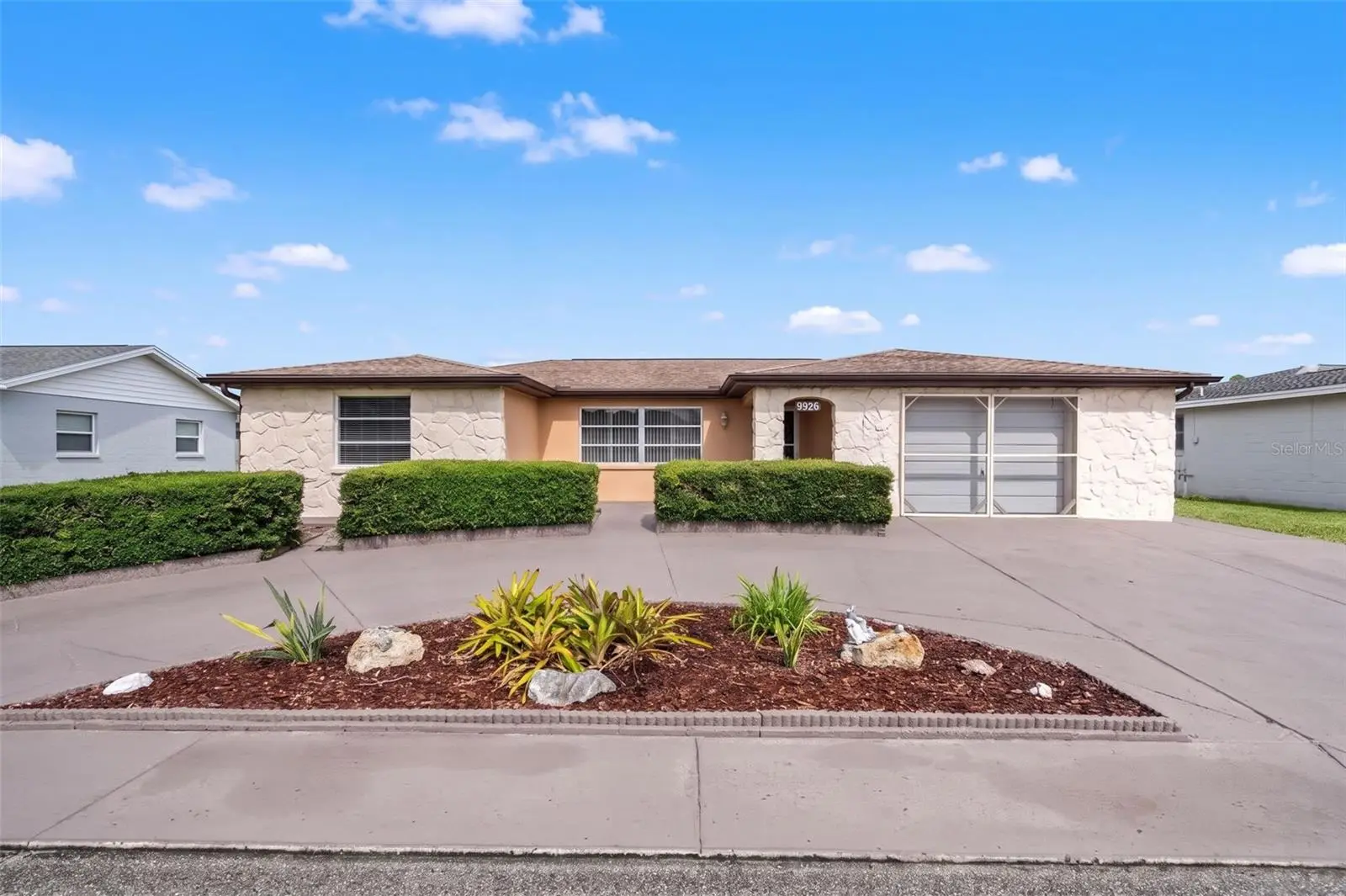 9926 Lakeside Lane, FL