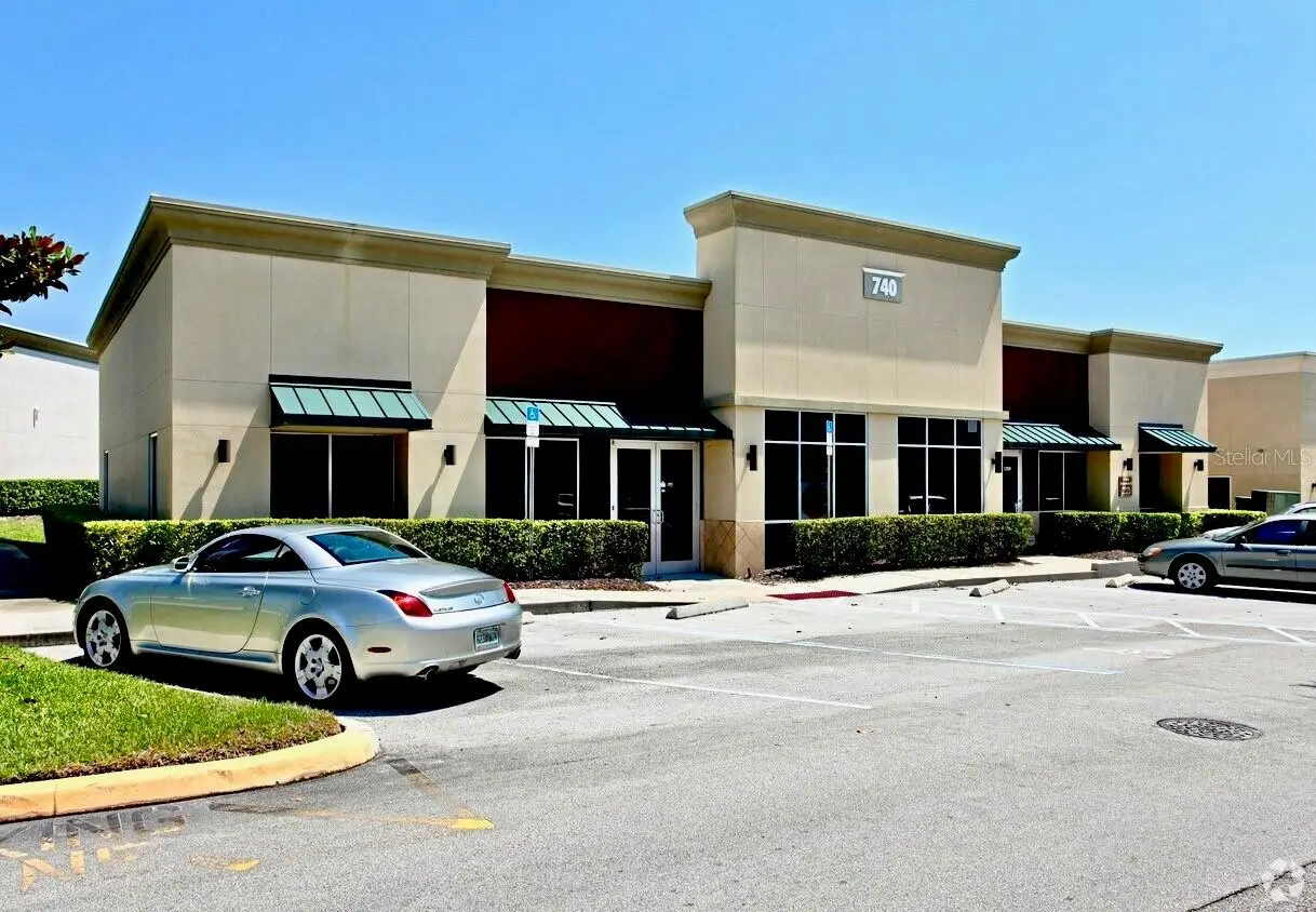 740 Stirling Center Place, FL