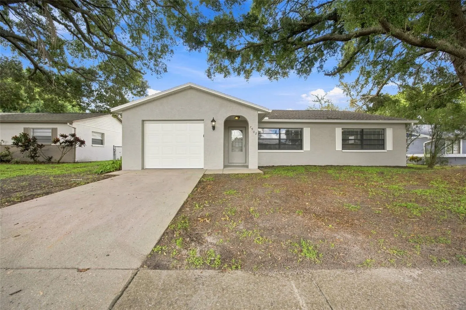 7902 Royal Stewart Drive, FL
