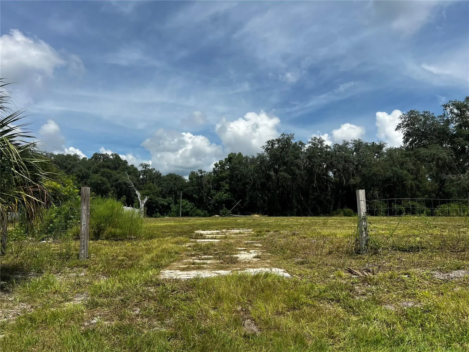 106 Planet Dr, FL