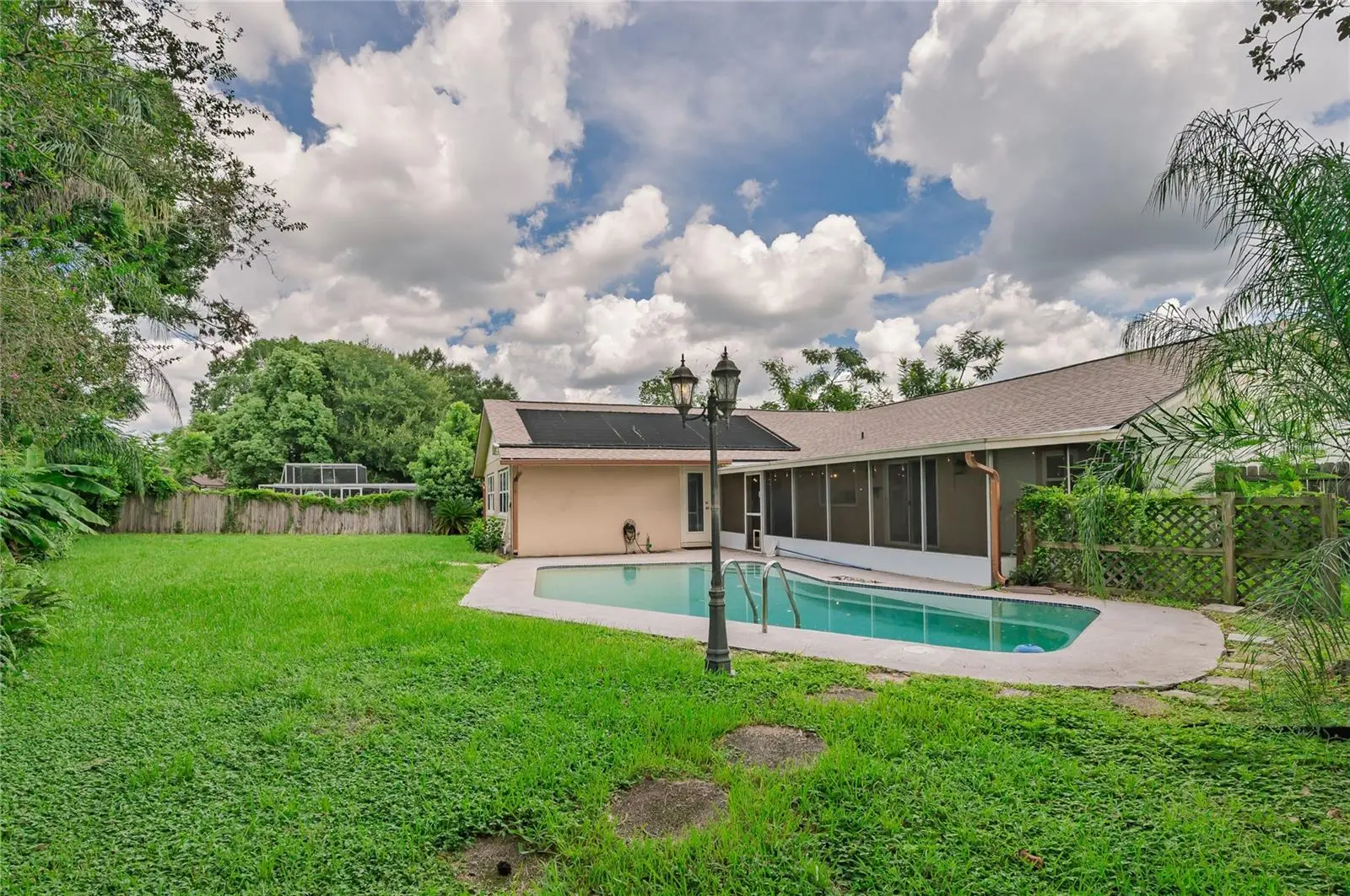 812 Woodside Road, FL
