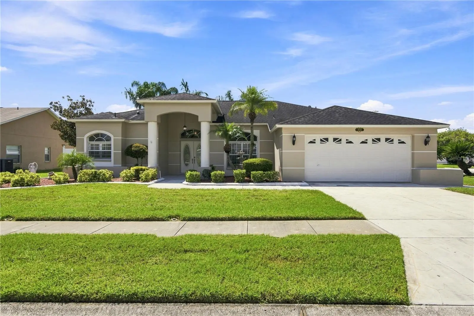 8704 Cypress Lakes Boulevard, FL