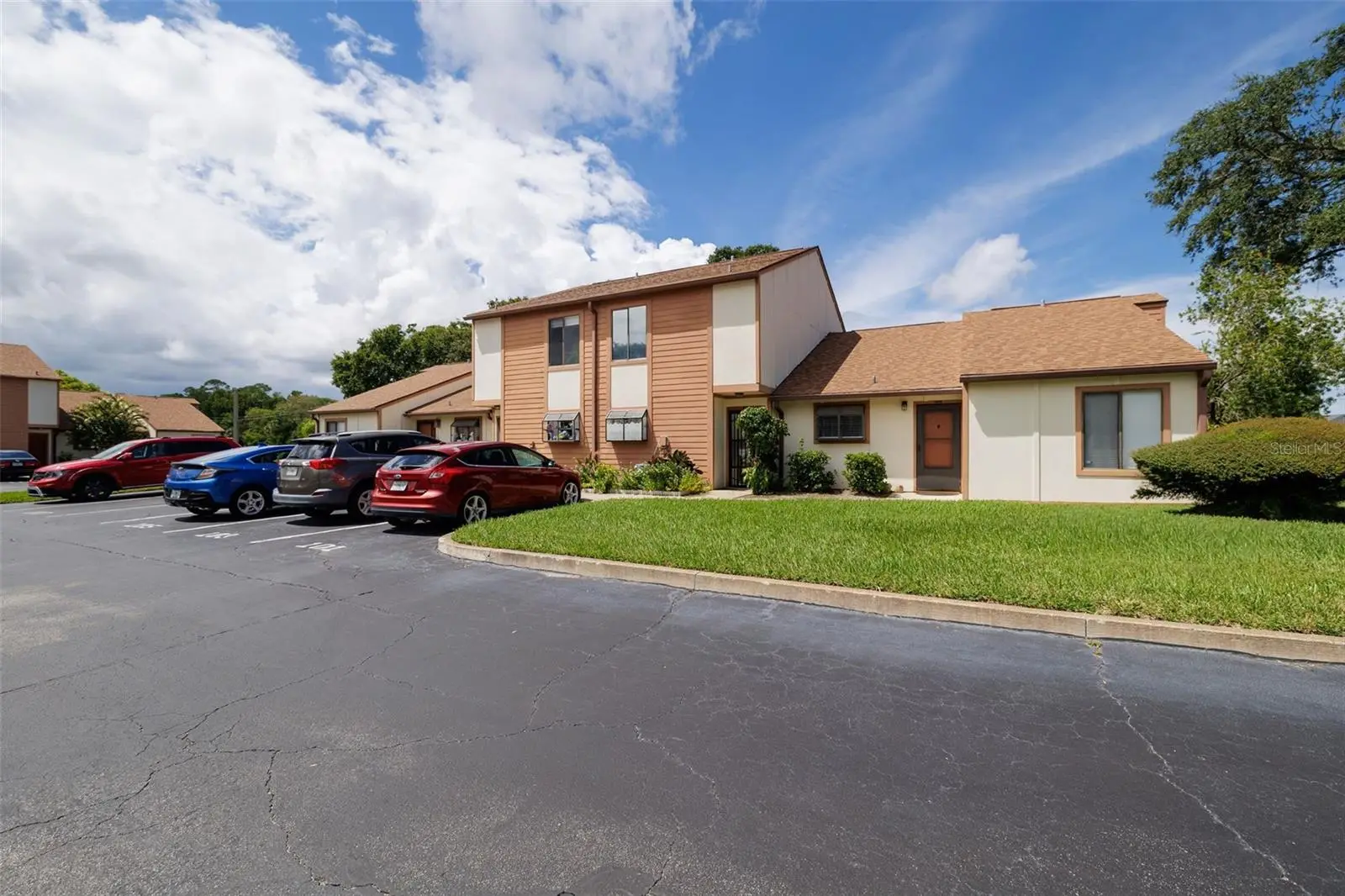 105 White Fawn Drive, FL